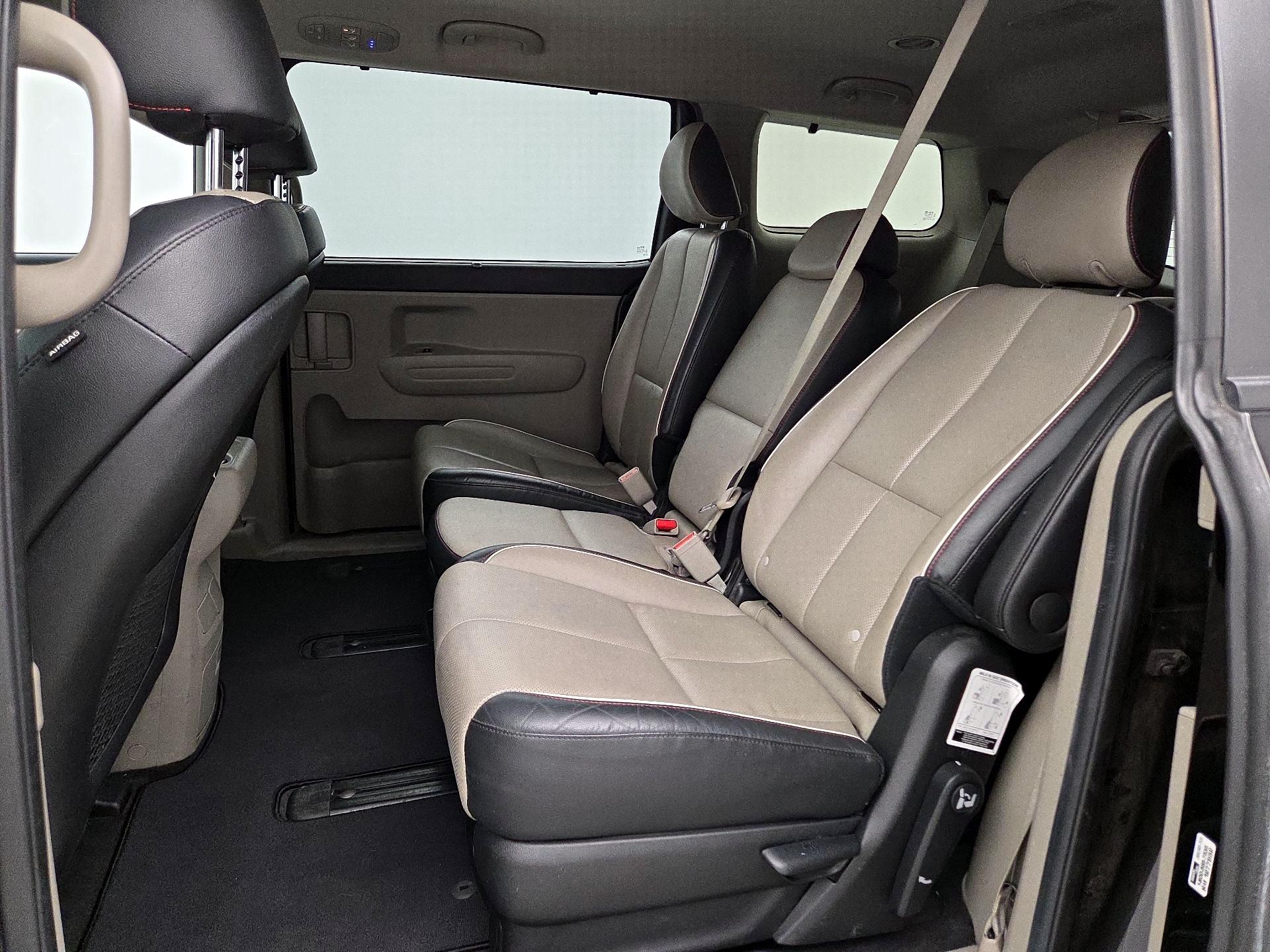 Thumbnail: 2020 Kia Sedona - 19