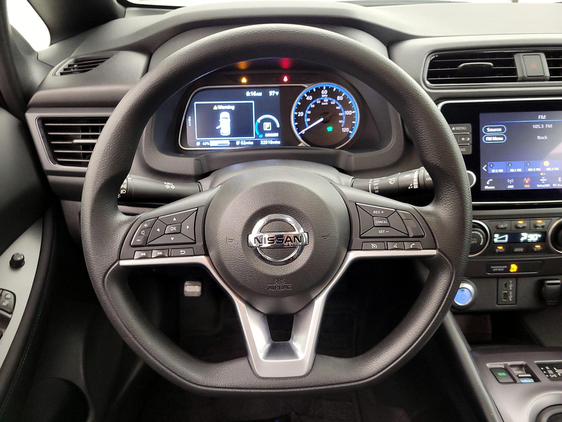 Thumbnail: 2020 Nissan Leaf - 10