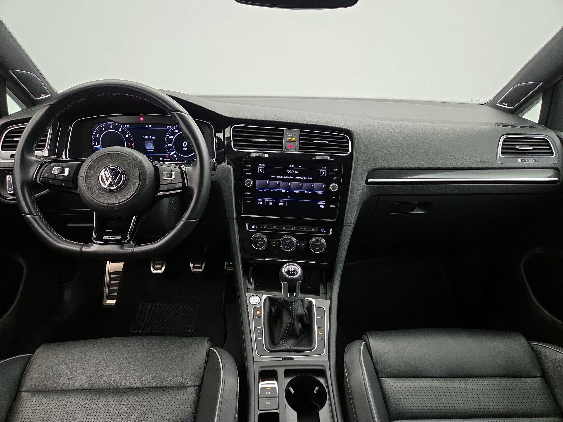 Thumbnail: 2019 Volkswagen Golf - 9