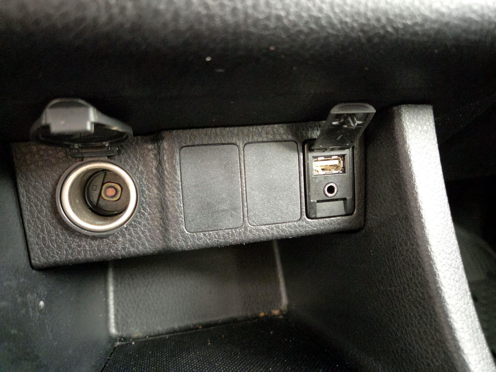 Thumbnail: 2019 Toyota Corolla - 18