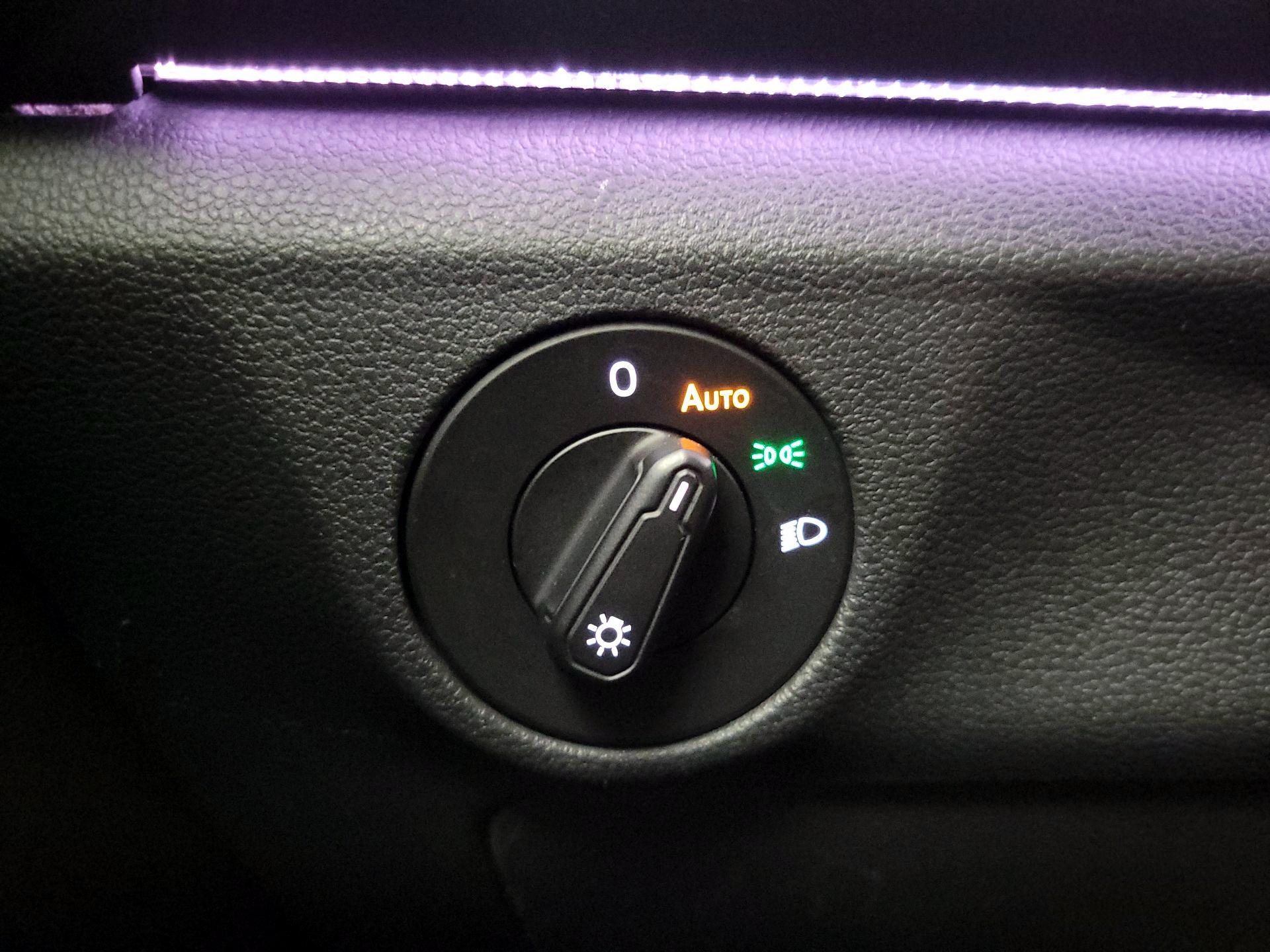 Thumbnail: 2020 Volkswagen Jetta - 13