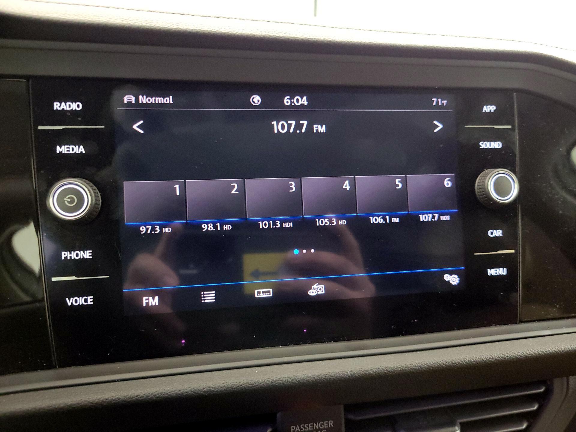 Thumbnail: 2020 Volkswagen Jetta - 15