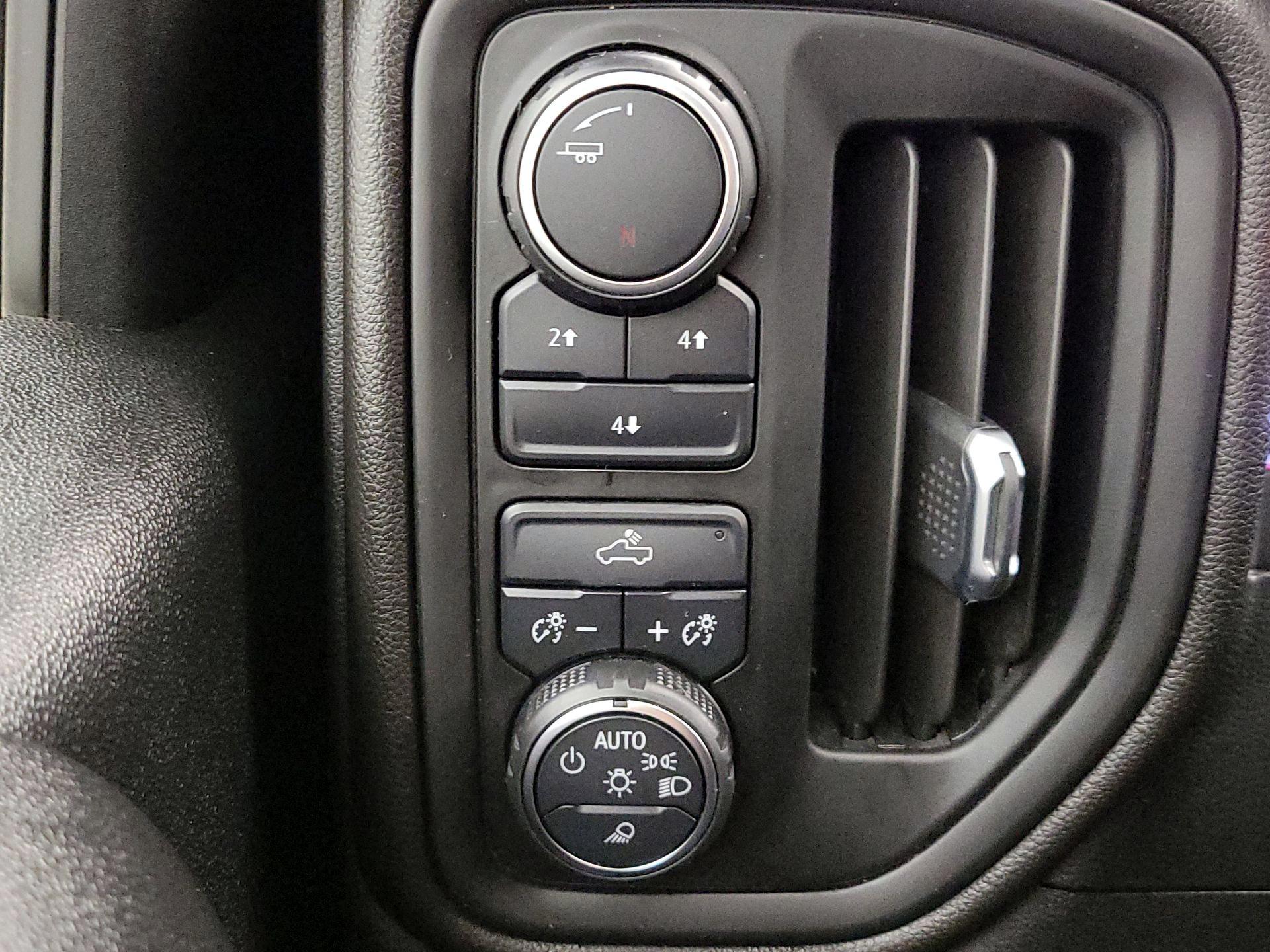 Thumbnail: 2021 Chevrolet Silverado 2500 - 13