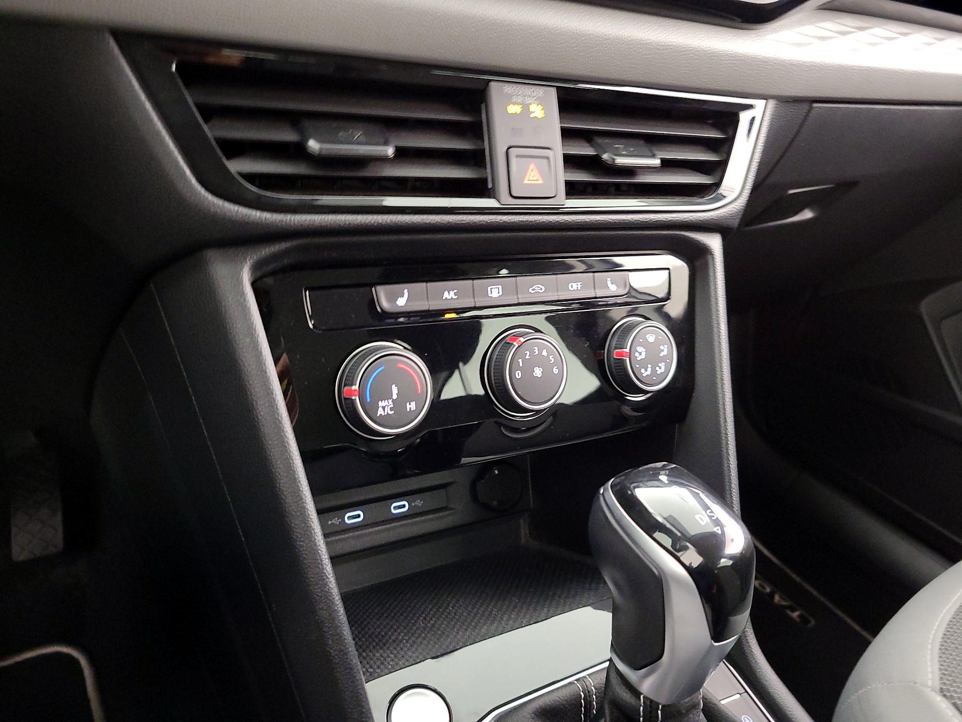 Thumbnail: 2023 Volkswagen Taos - 16