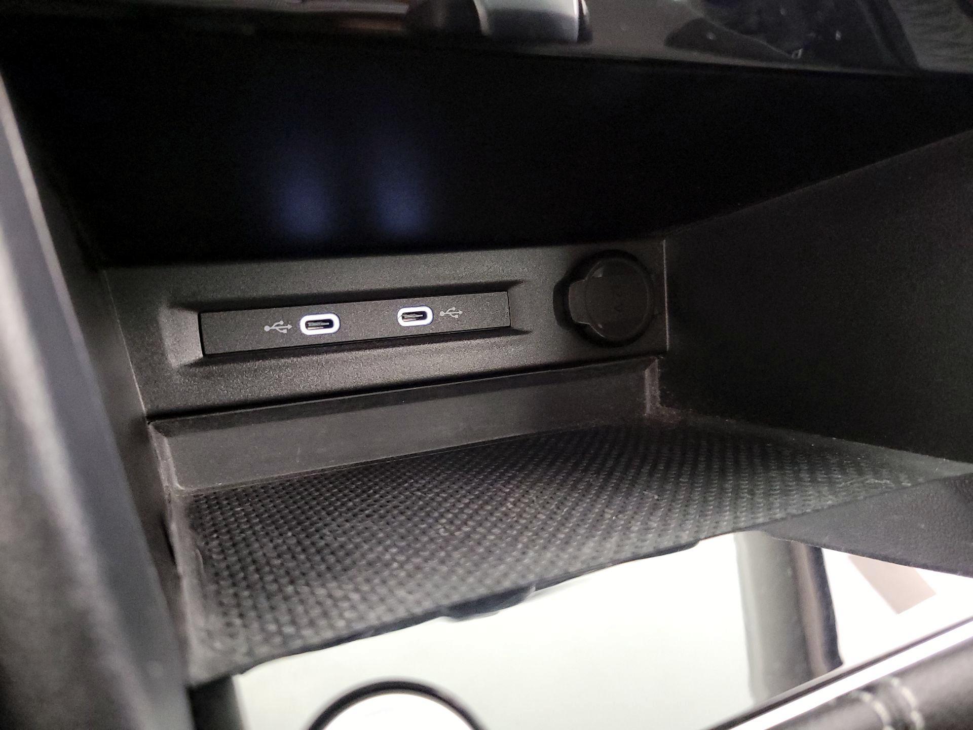 Thumbnail: 2023 Volkswagen Taos - 18