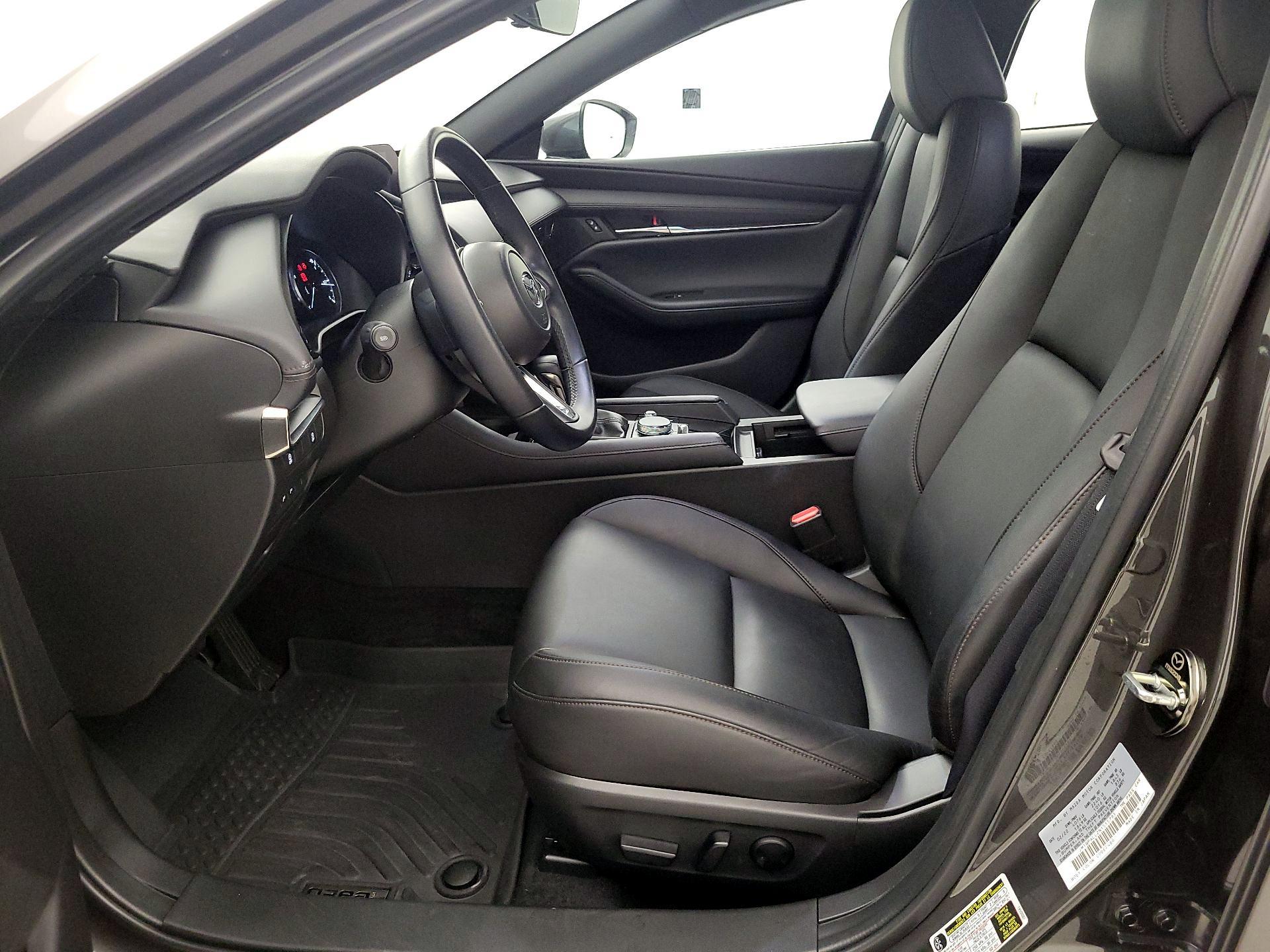 Thumbnail: 2022 Mazda Mazda3 - 11