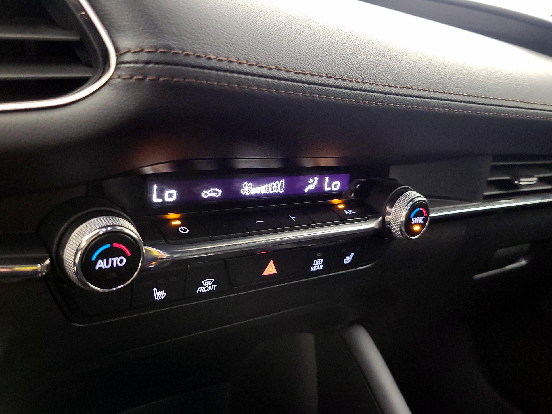 Thumbnail: 2022 Mazda Mazda3 - 17