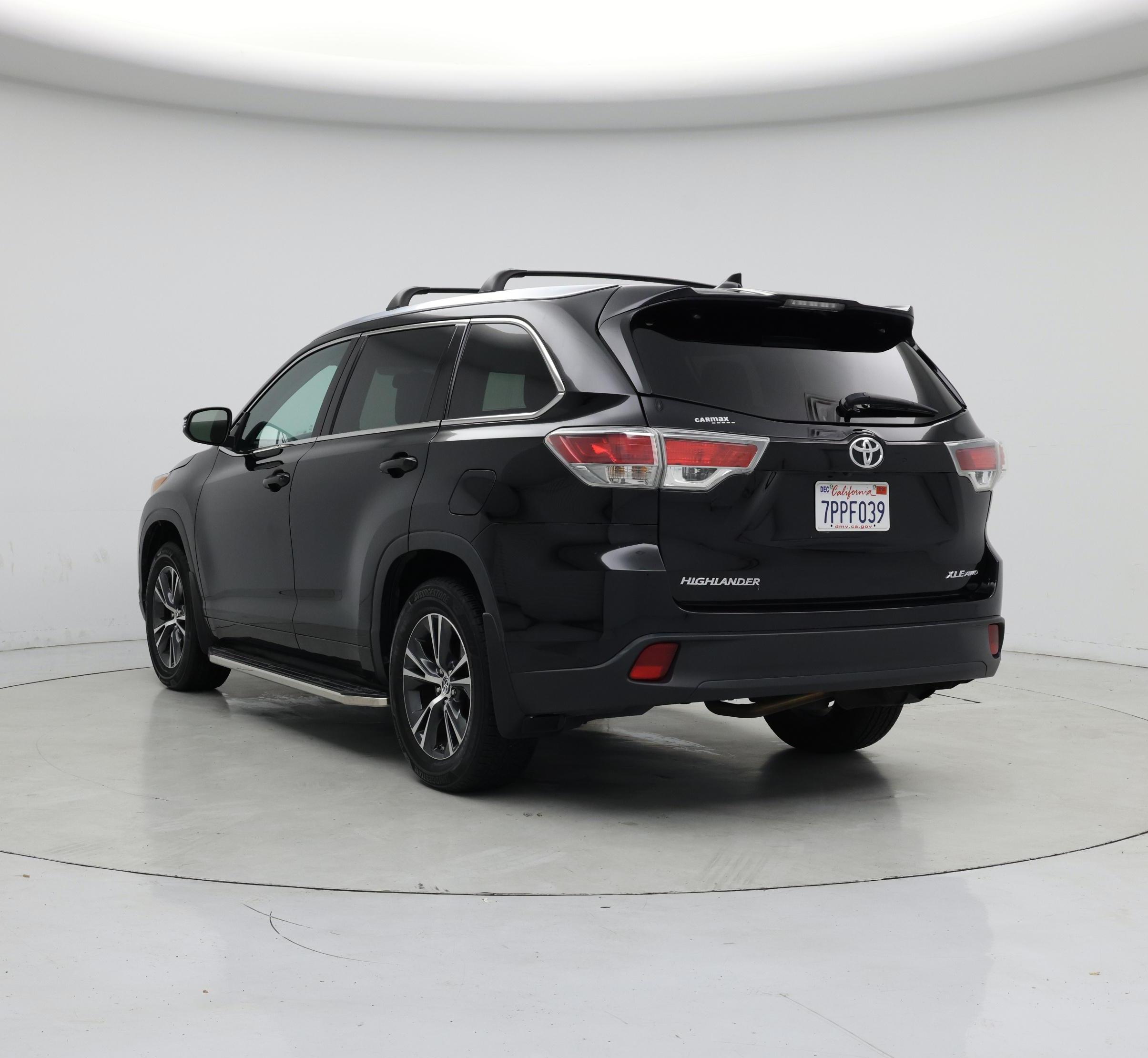 Thumbnail: 2016 Toyota Highlander - 2