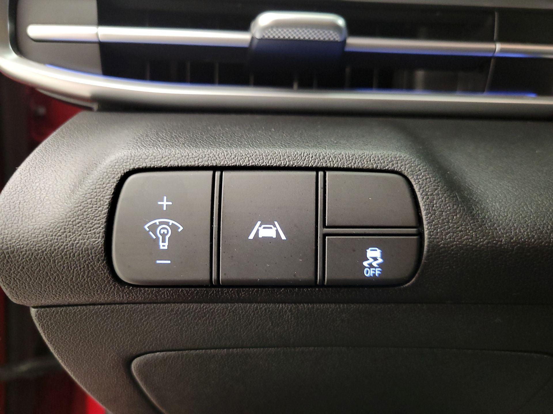 Thumbnail: 2022 Hyundai Elantra - 13