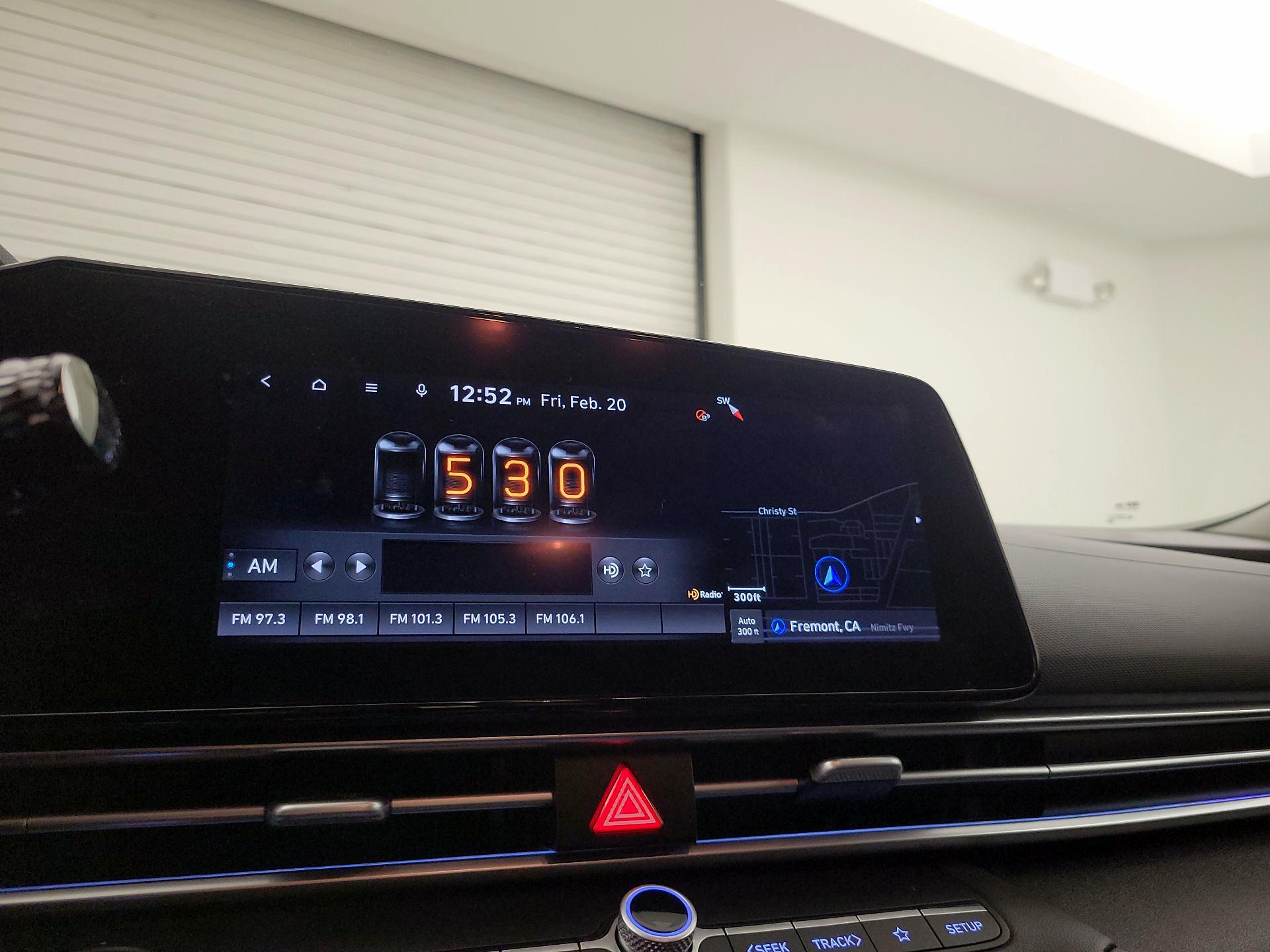 Thumbnail: 2022 Hyundai Elantra - 16