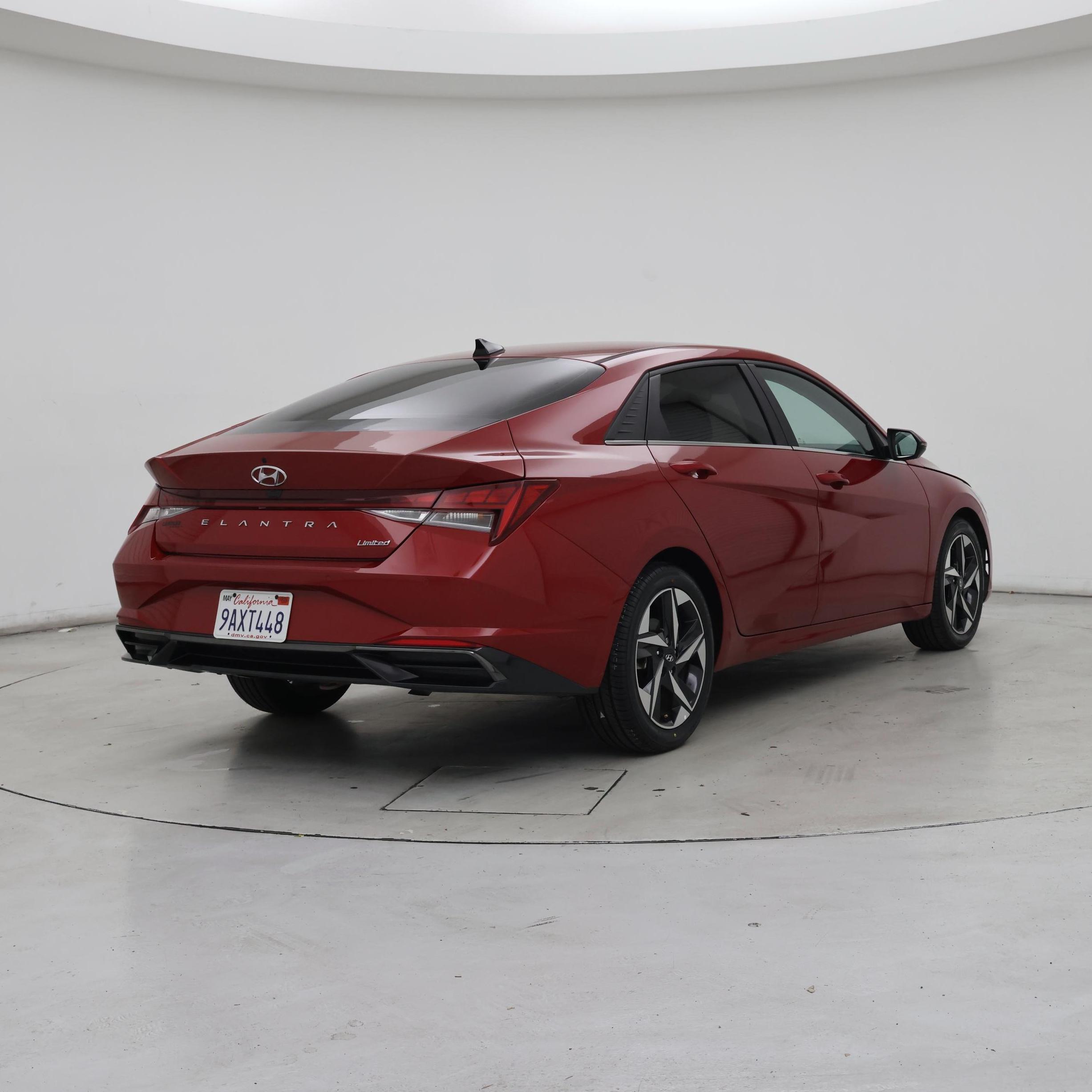 Thumbnail: 2022 Hyundai Elantra - 8