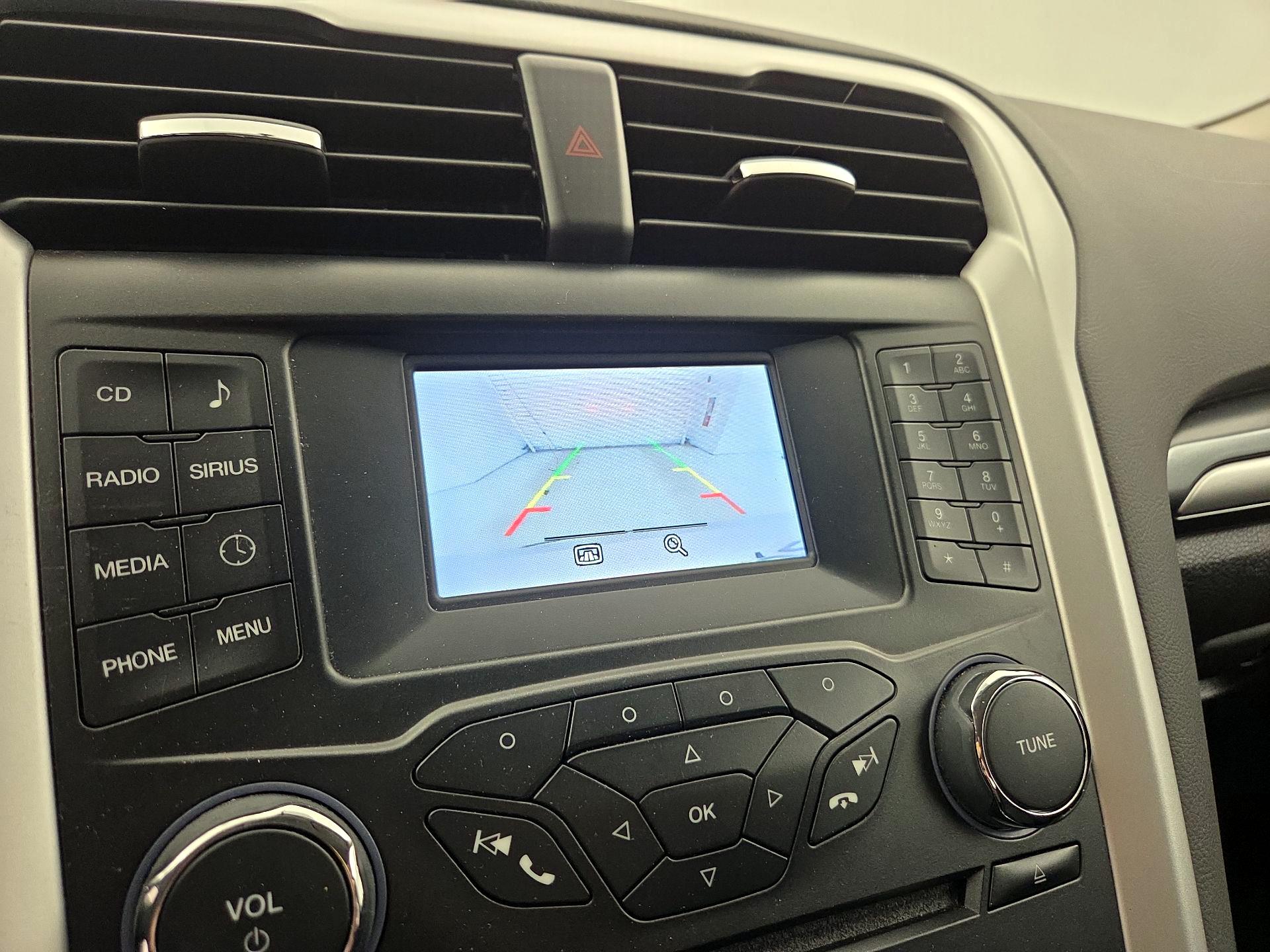 Thumbnail: 2015 Ford Fusion - 14