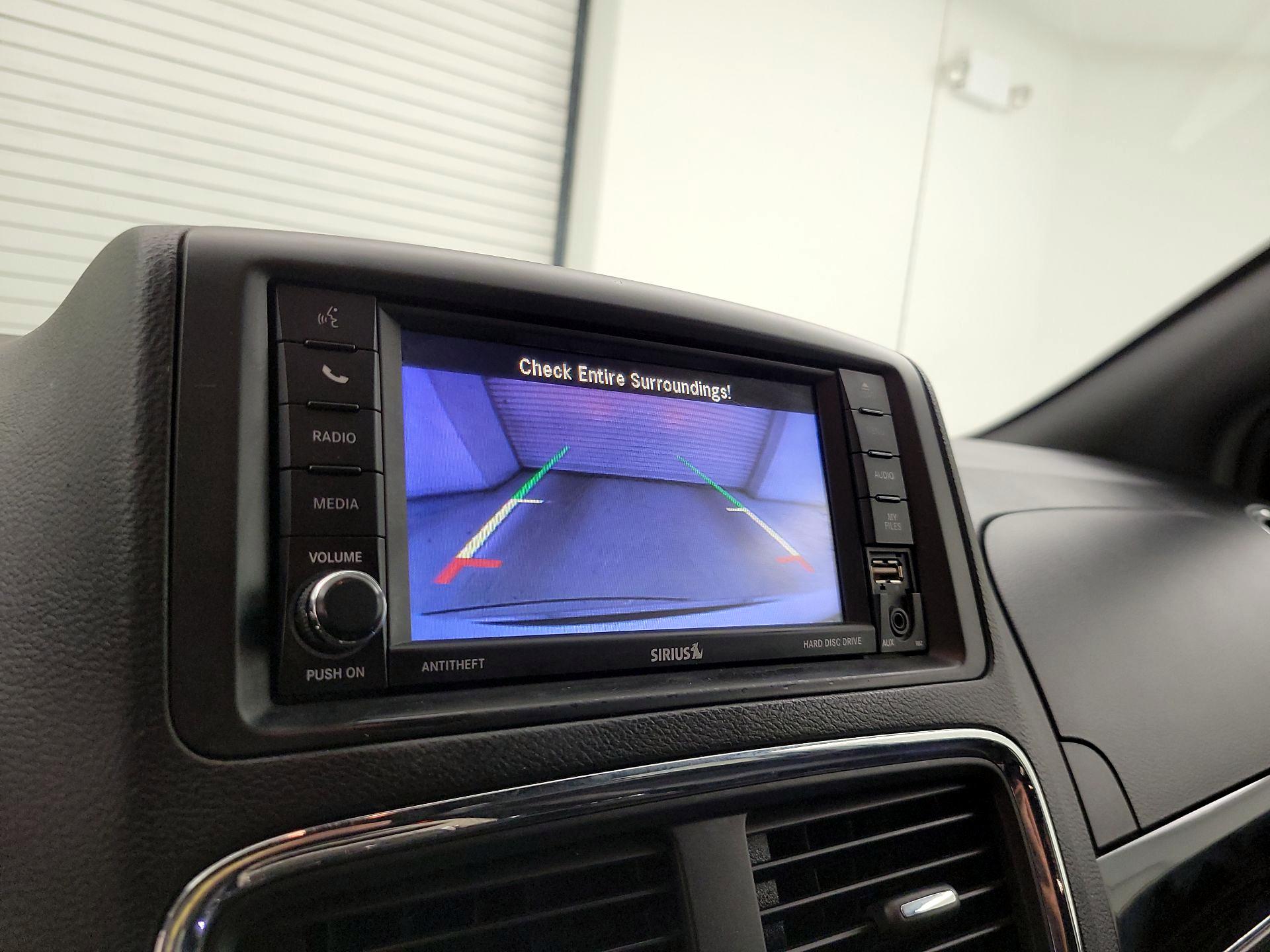 Thumbnail: 2019 Dodge Grand Caravan - 14