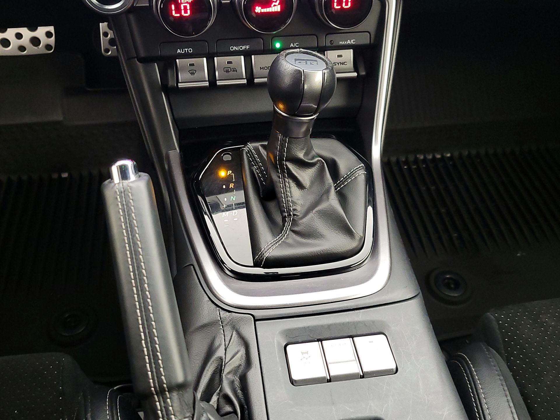 Thumbnail: 2024 Toyota GR86 - 17