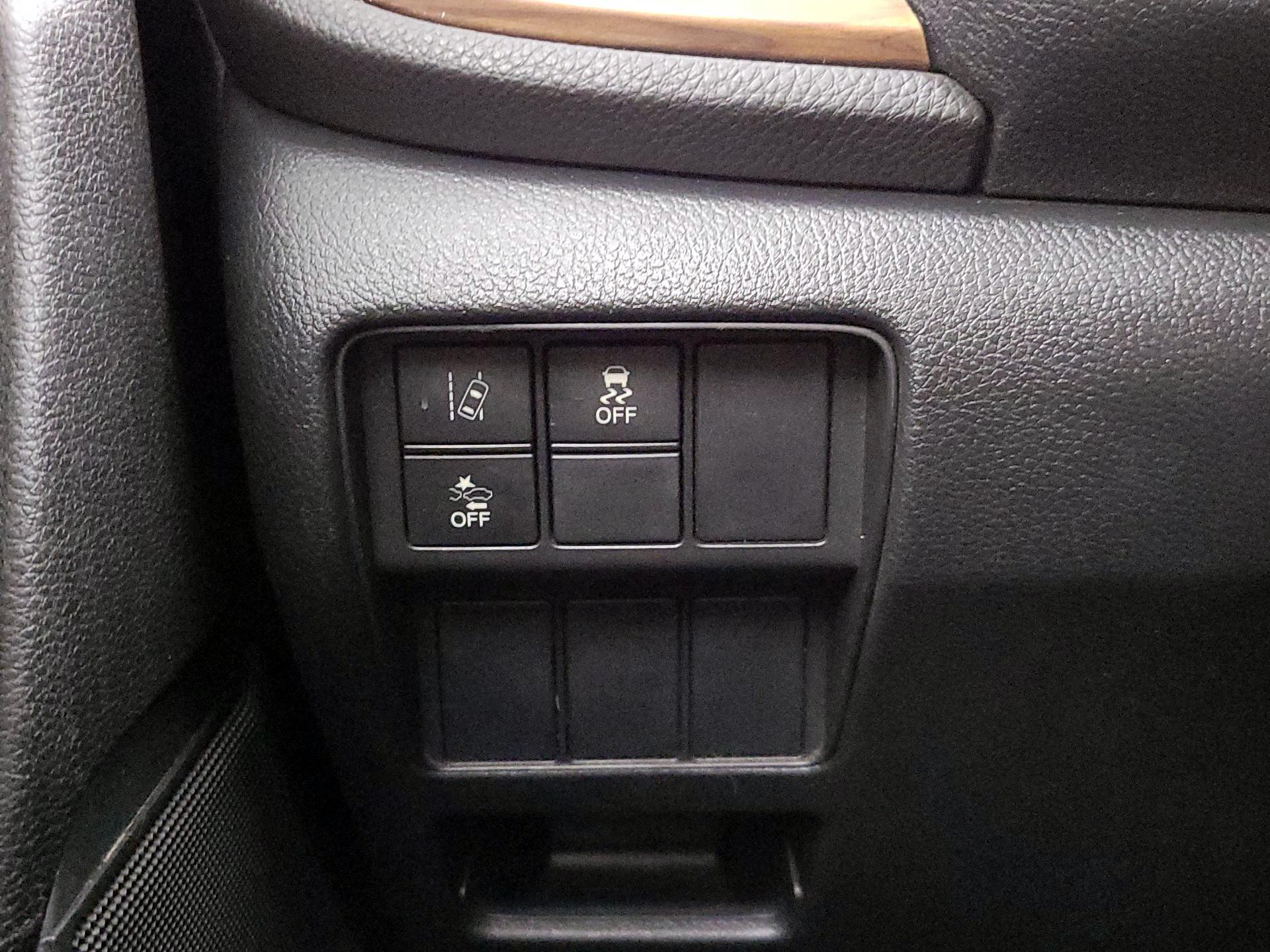 Thumbnail: 2017 Honda CR-V - 13