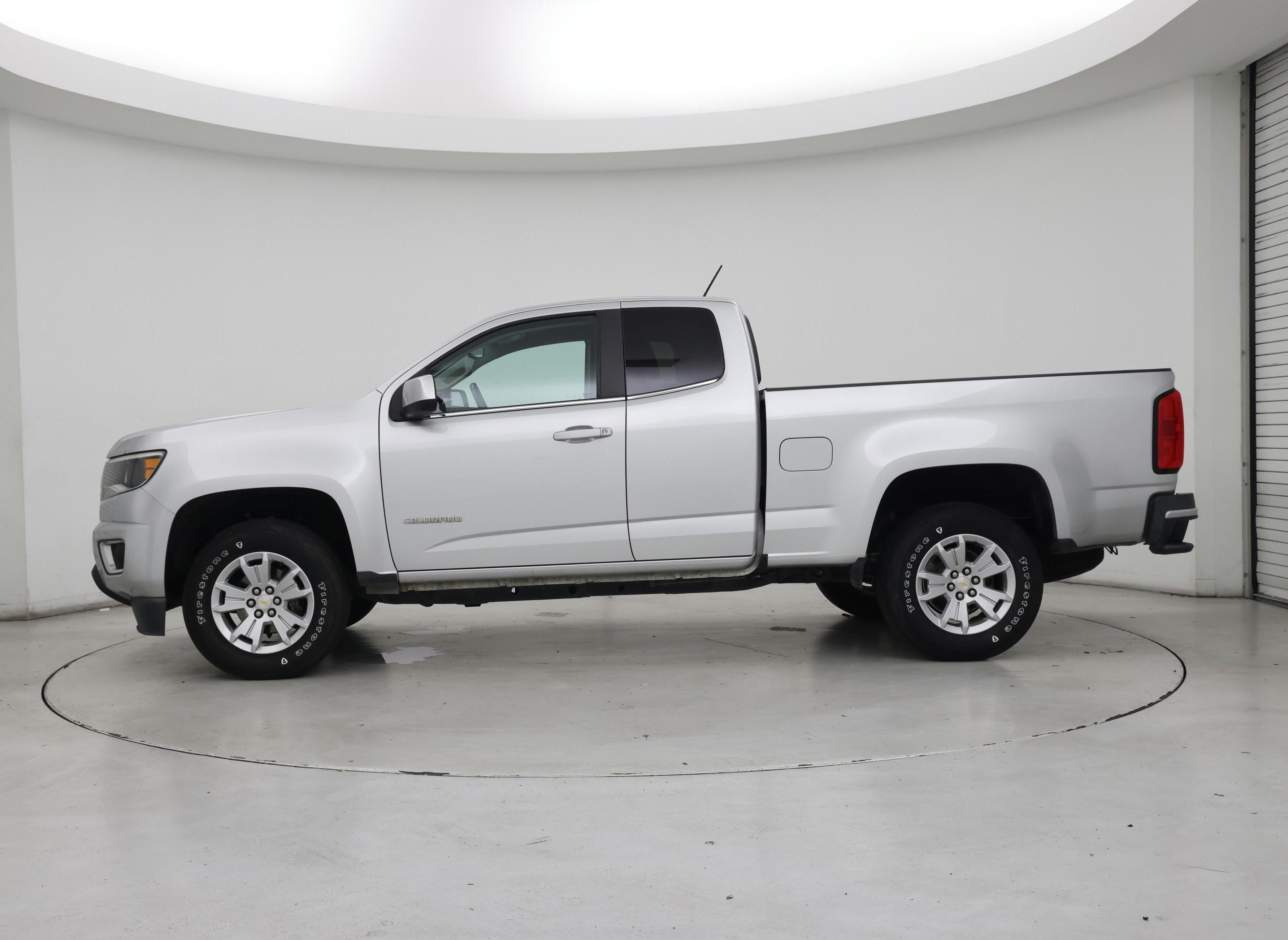 Thumbnail: 2018 Chevrolet Colorado - 3