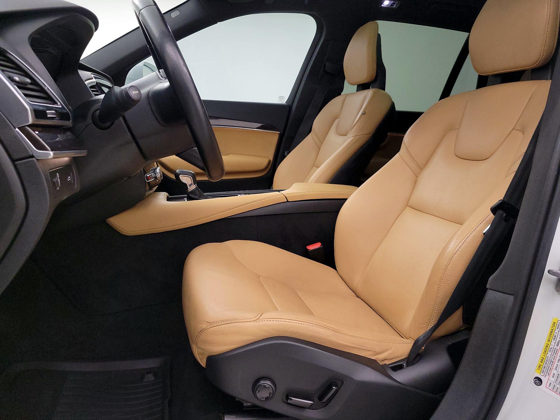 Thumbnail: 2018 Volvo XC90 - 11
