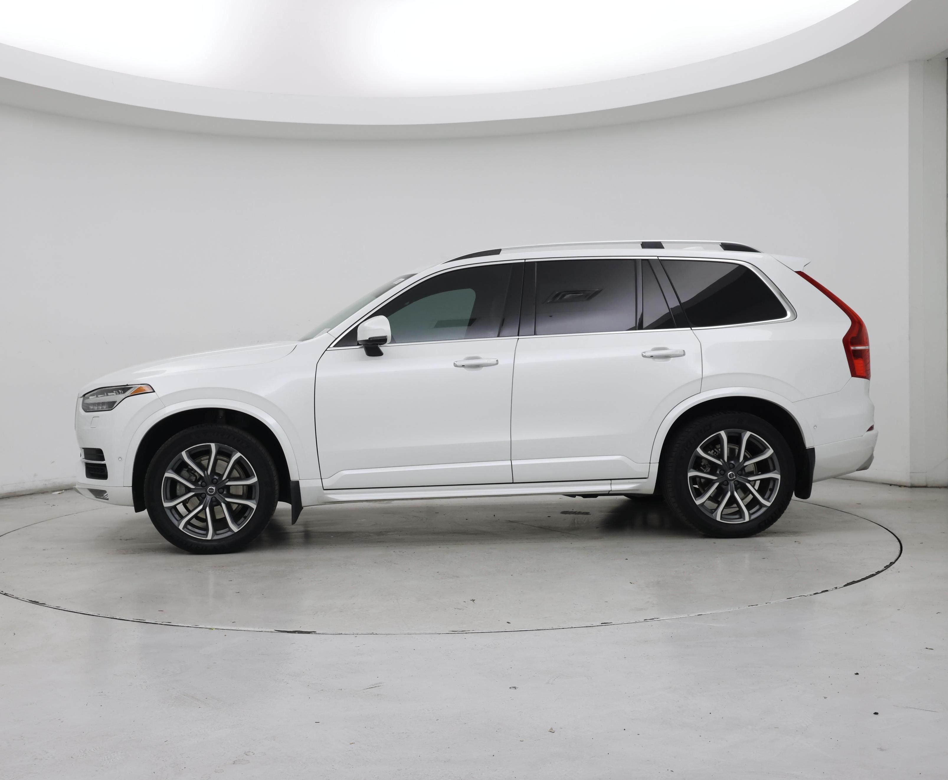 Thumbnail: 2018 Volvo XC90 - 3