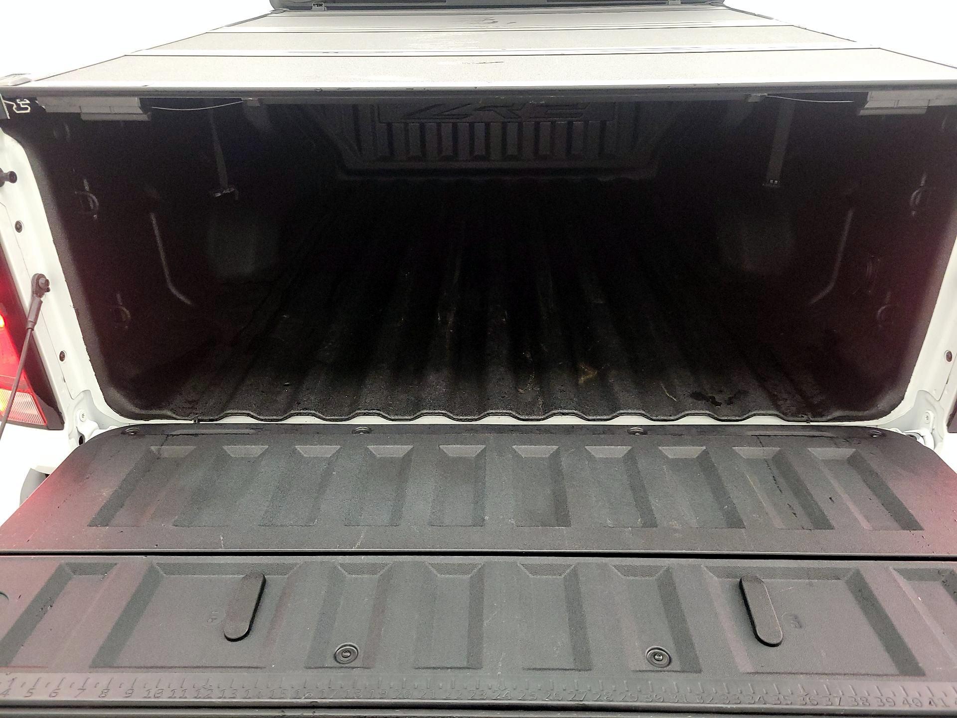 Thumbnail: 2024 Chevrolet Colorado - 20