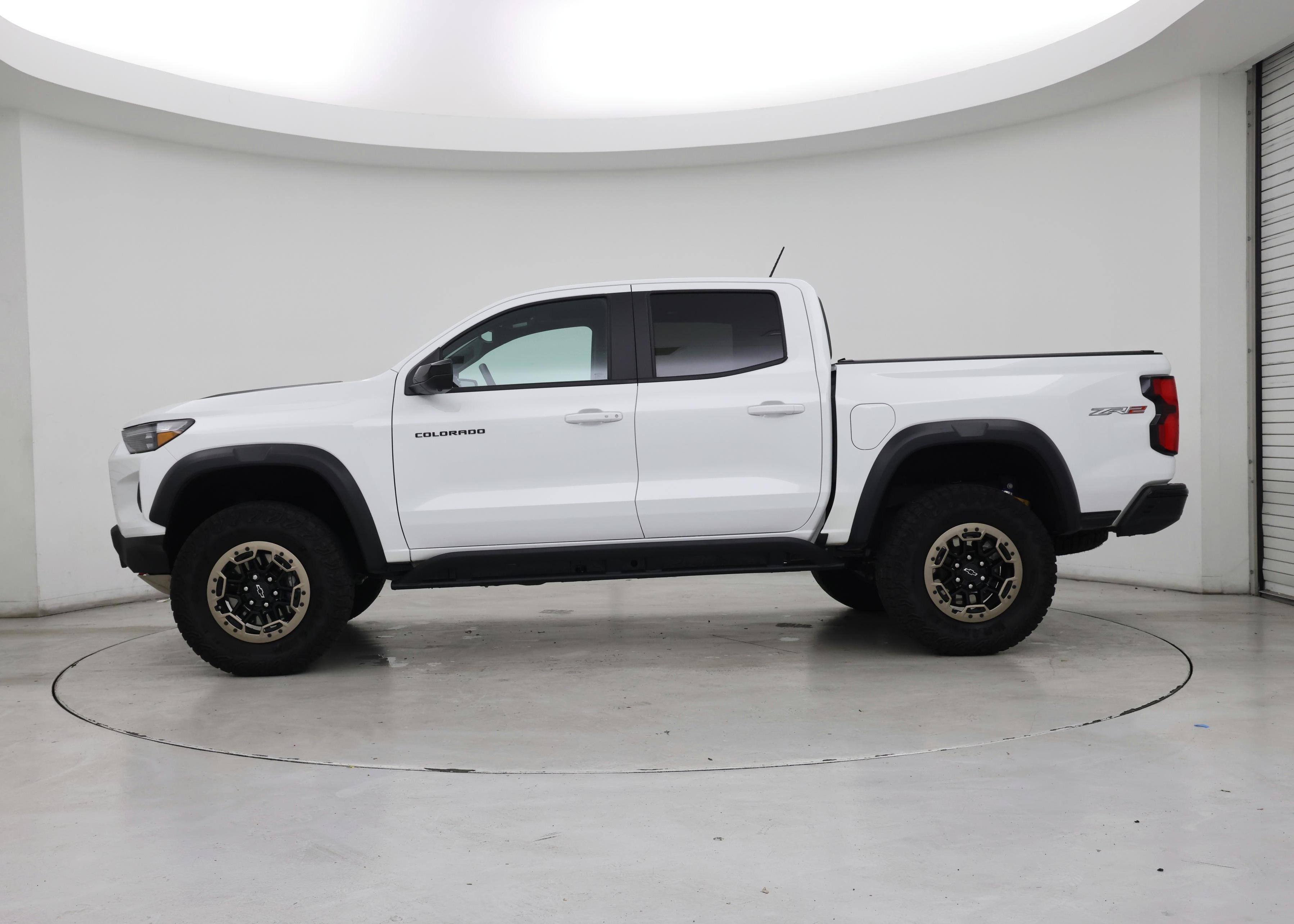 Thumbnail: 2024 Chevrolet Colorado - 3