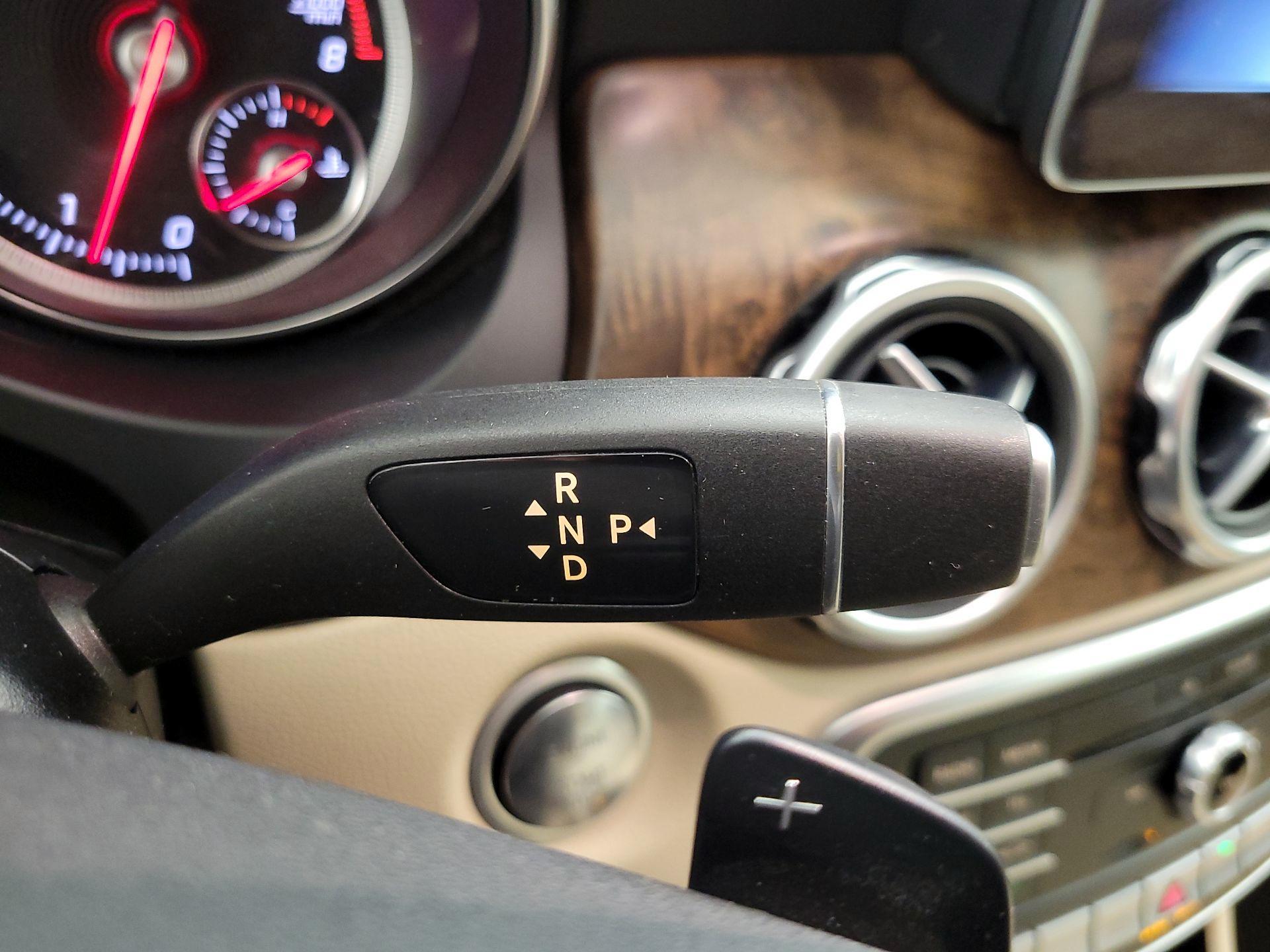 Thumbnail: 2019 Mercedes-Benz GLA - 17