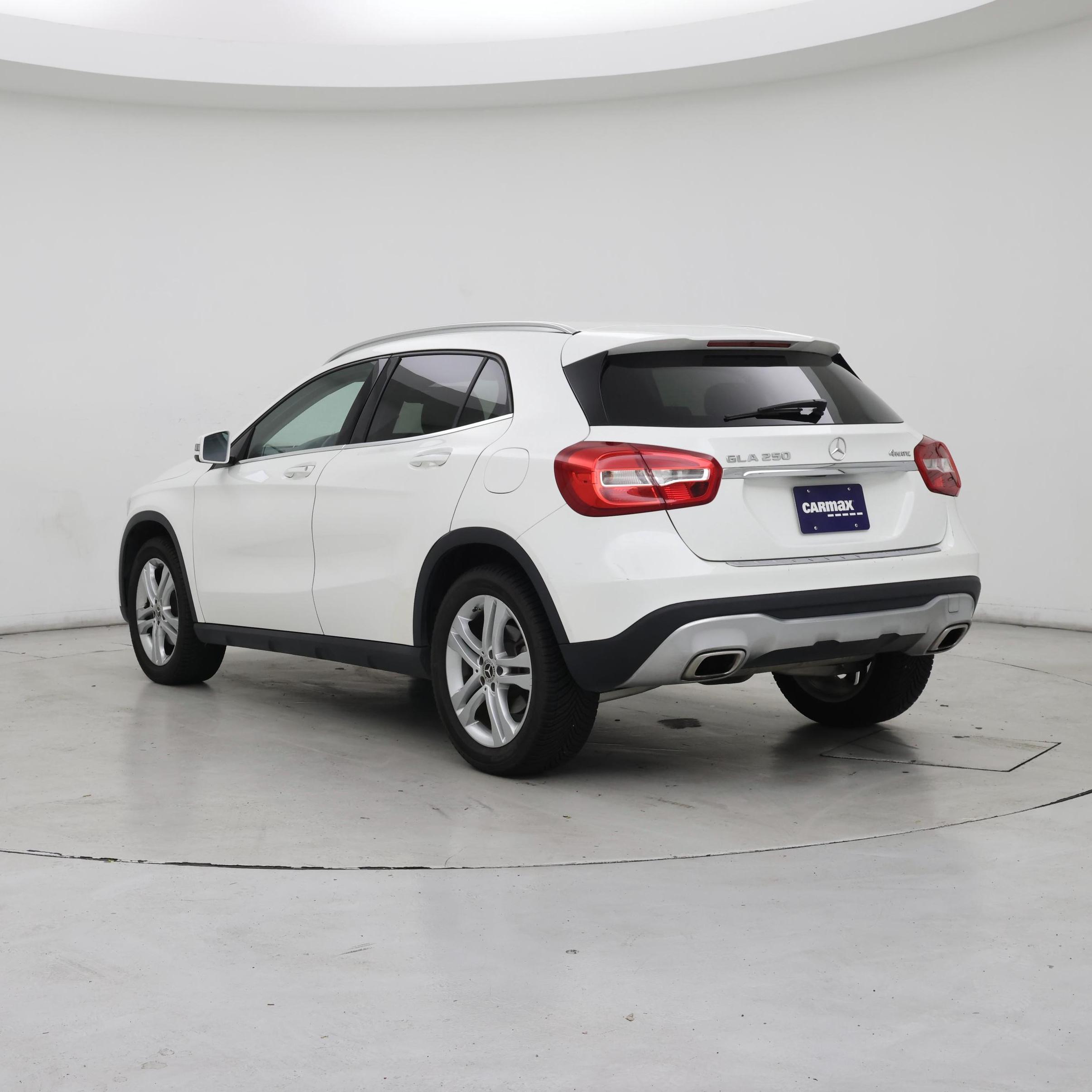 Thumbnail: 2019 Mercedes-Benz GLA - 2