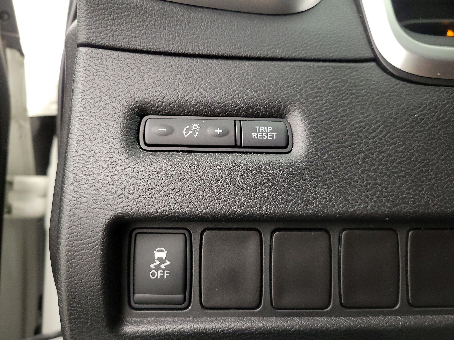 Thumbnail: 2015 Nissan Murano - 13