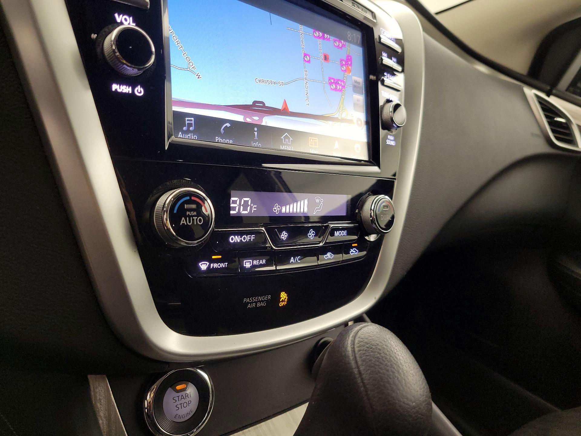 Thumbnail: 2015 Nissan Murano - 17