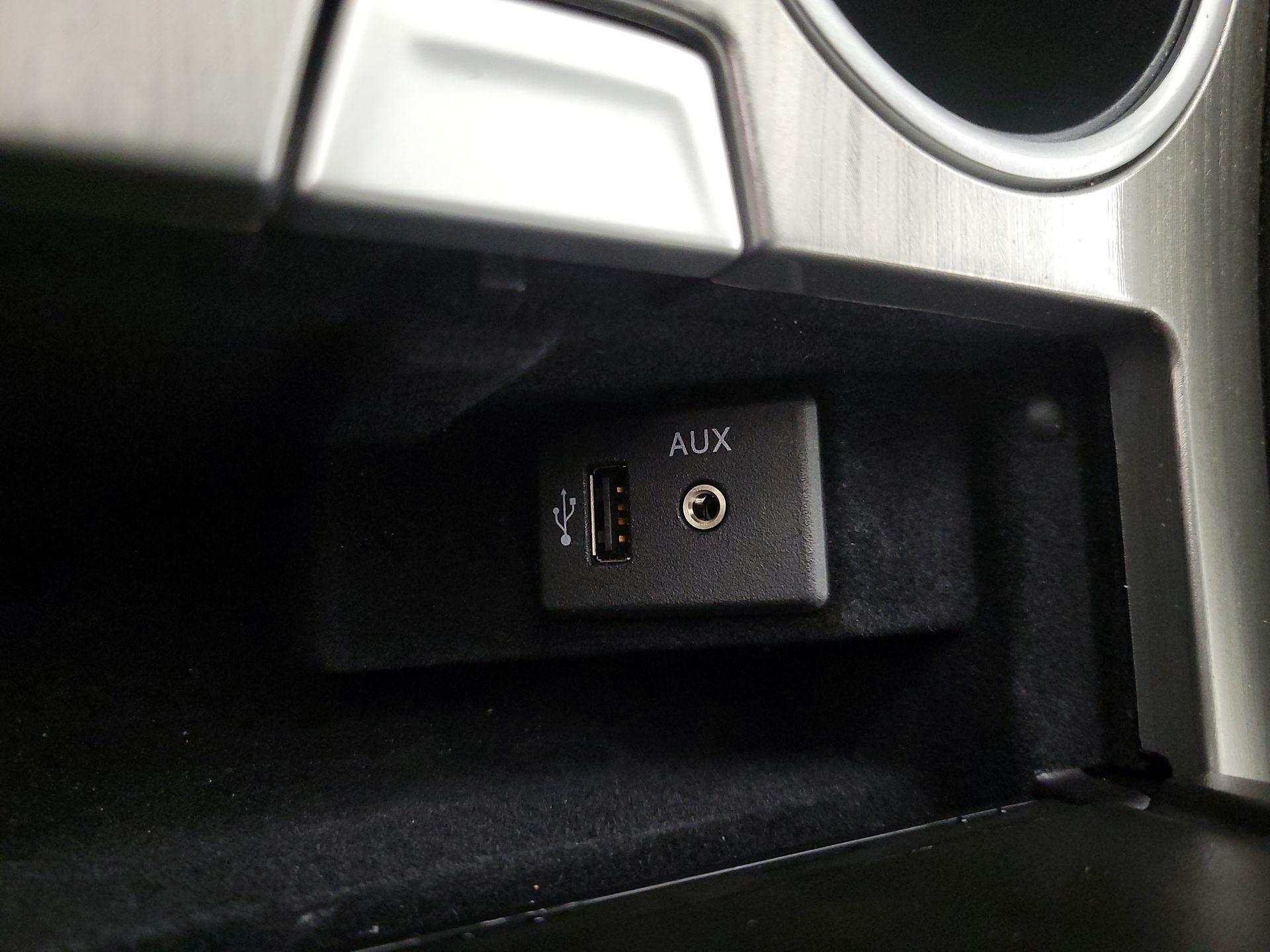 Thumbnail: 2015 Nissan Murano - 19