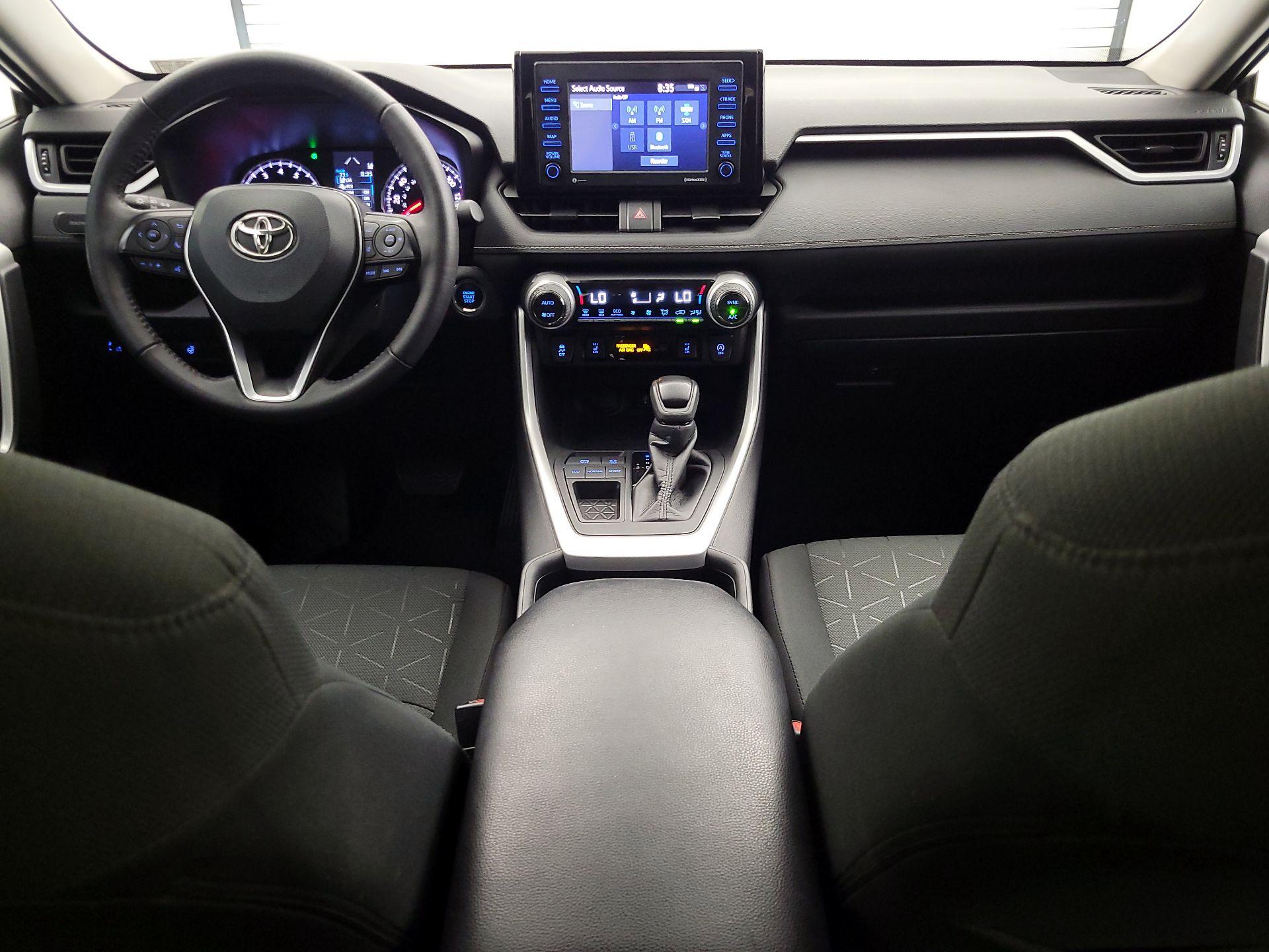 Thumbnail: 2022 Toyota RAV4 - 9