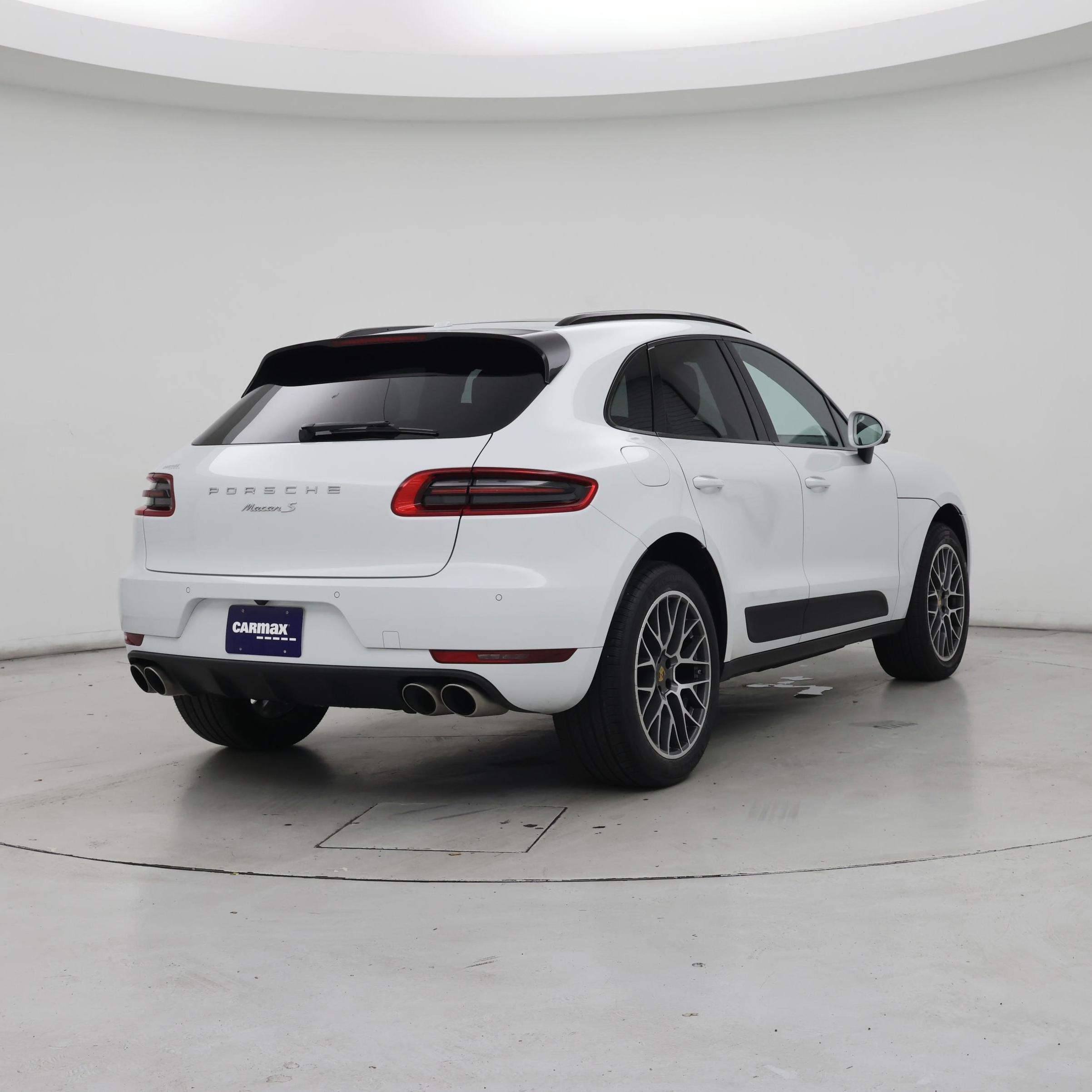 Thumbnail: 2017 Porsche Macan - 8