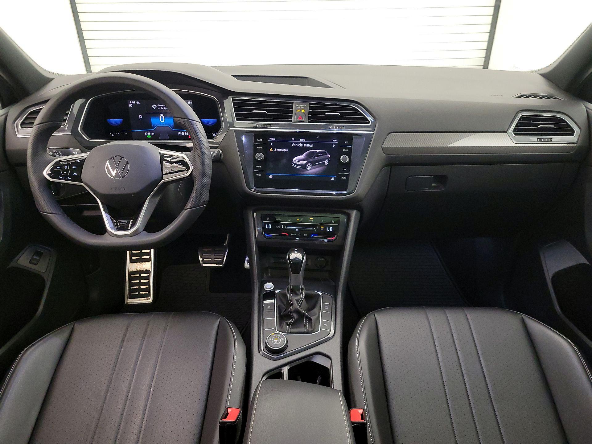 Thumbnail: 2022 Volkswagen Tiguan - 9