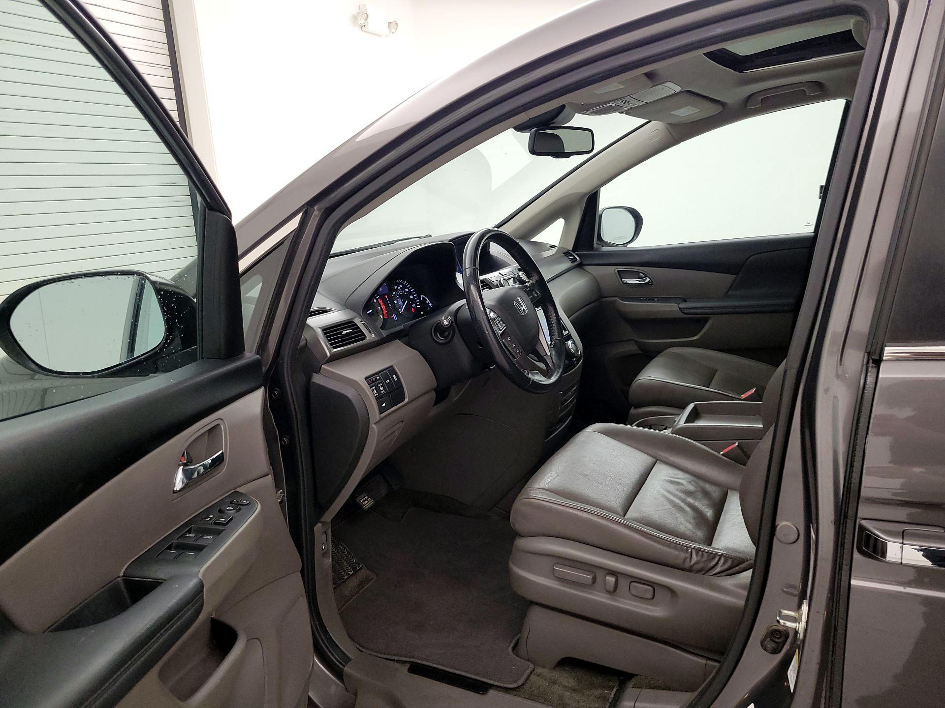 Thumbnail: 2015 Honda Odyssey - 11