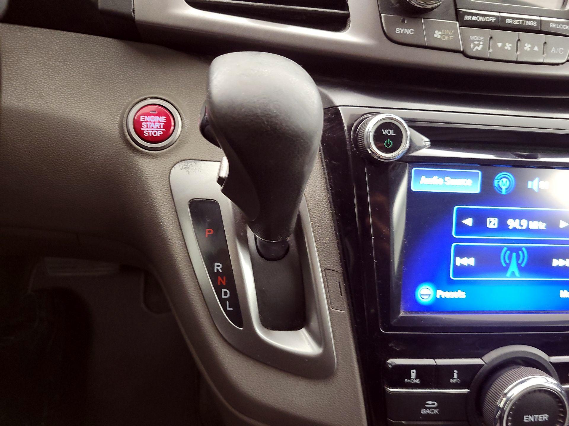 Thumbnail: 2015 Honda Odyssey - 17