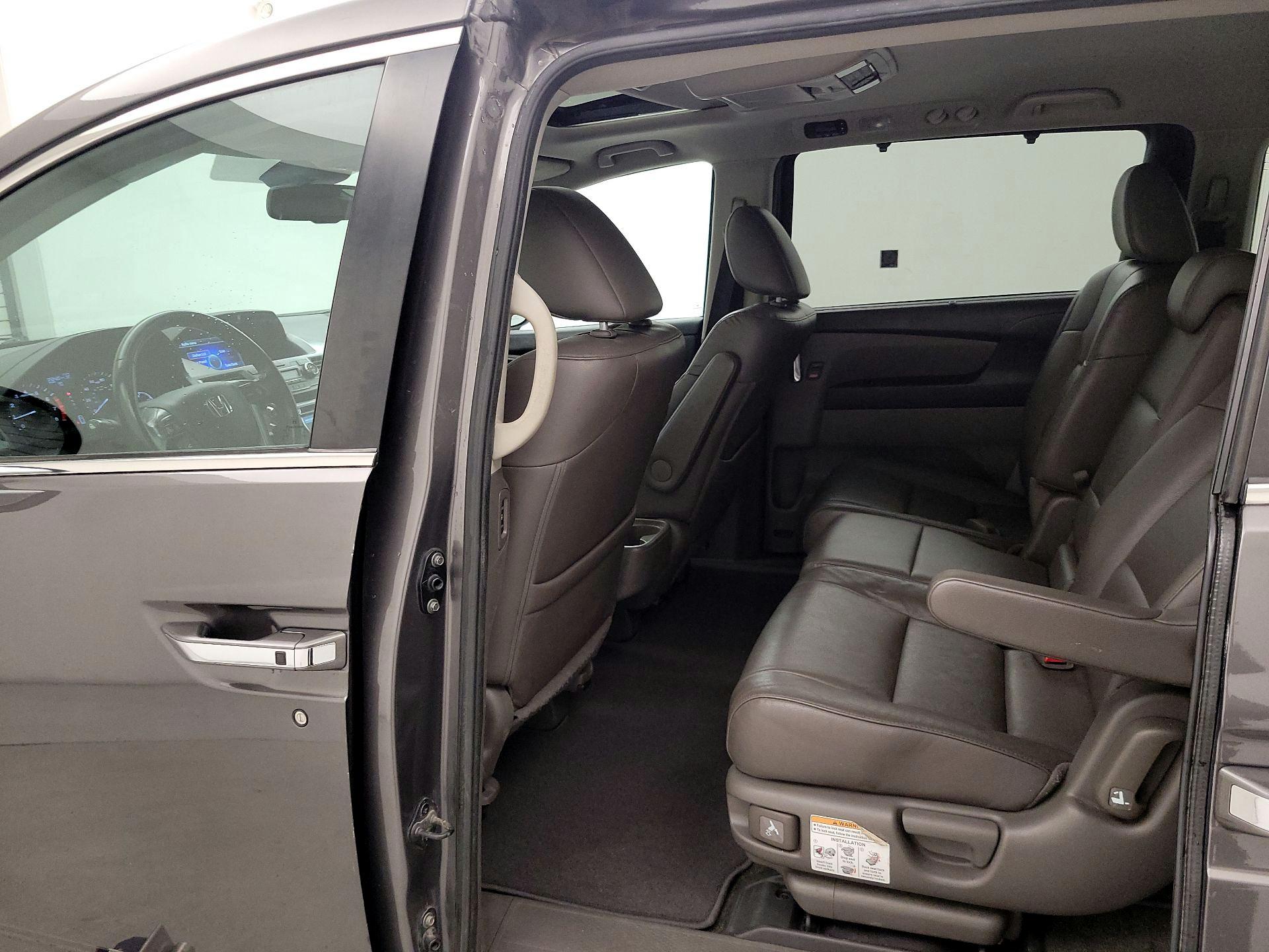 Thumbnail: 2015 Honda Odyssey - 20