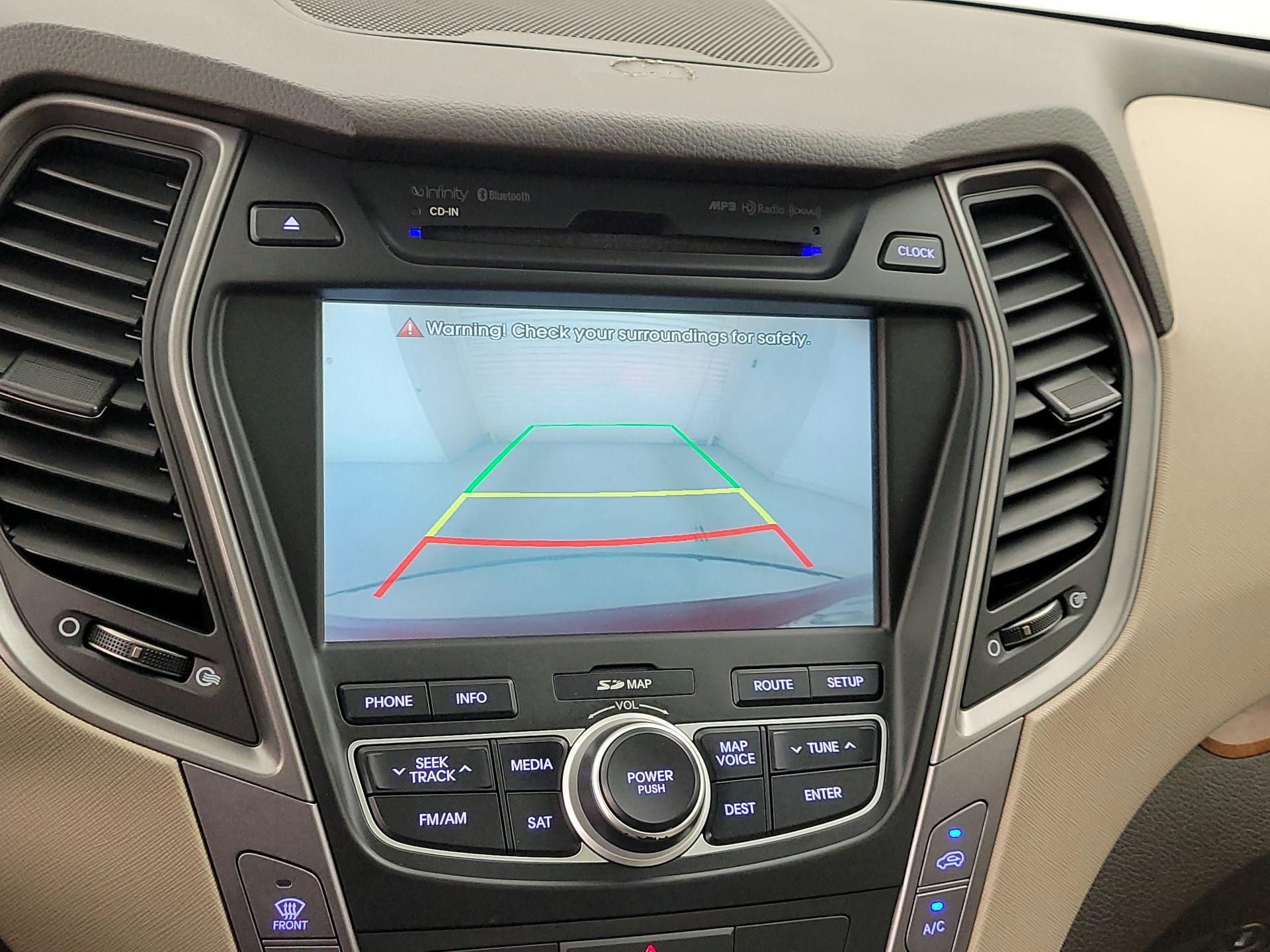 Thumbnail: 2015 Hyundai Santa Fe - 15