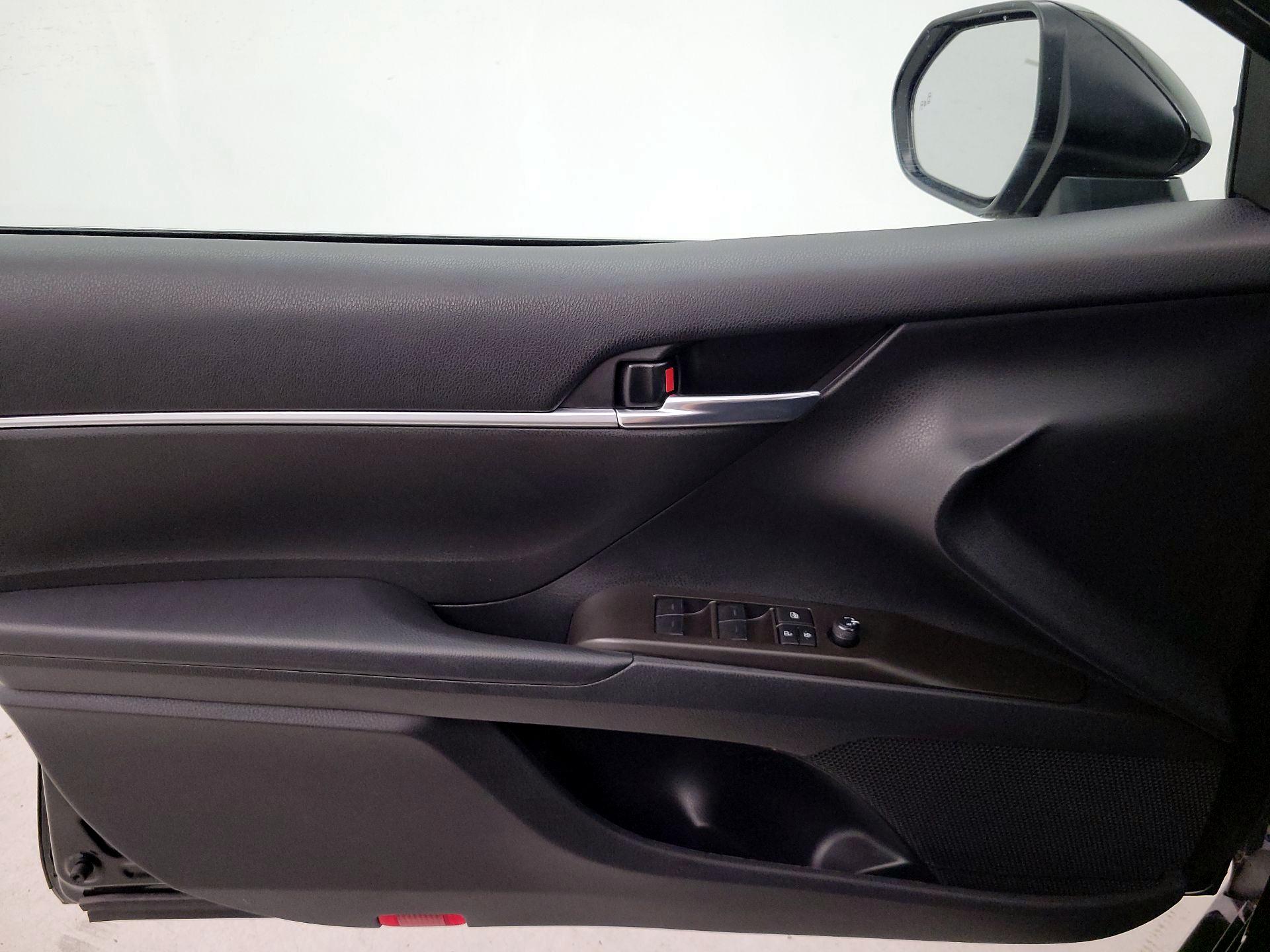 Thumbnail: 2023 Toyota Camry - 12