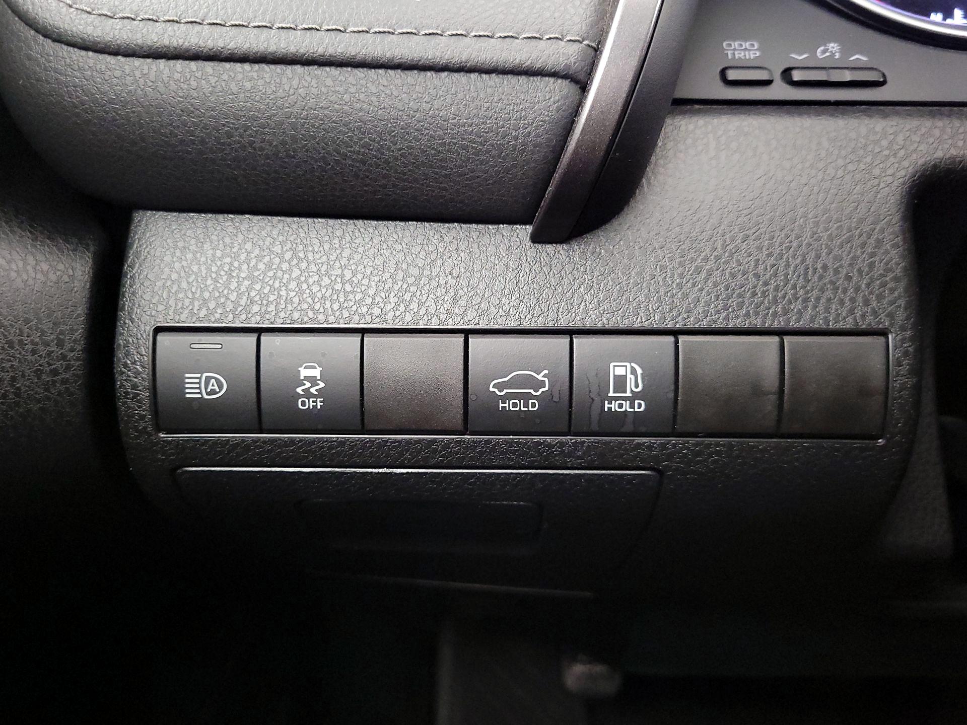 Thumbnail: 2023 Toyota Camry - 13