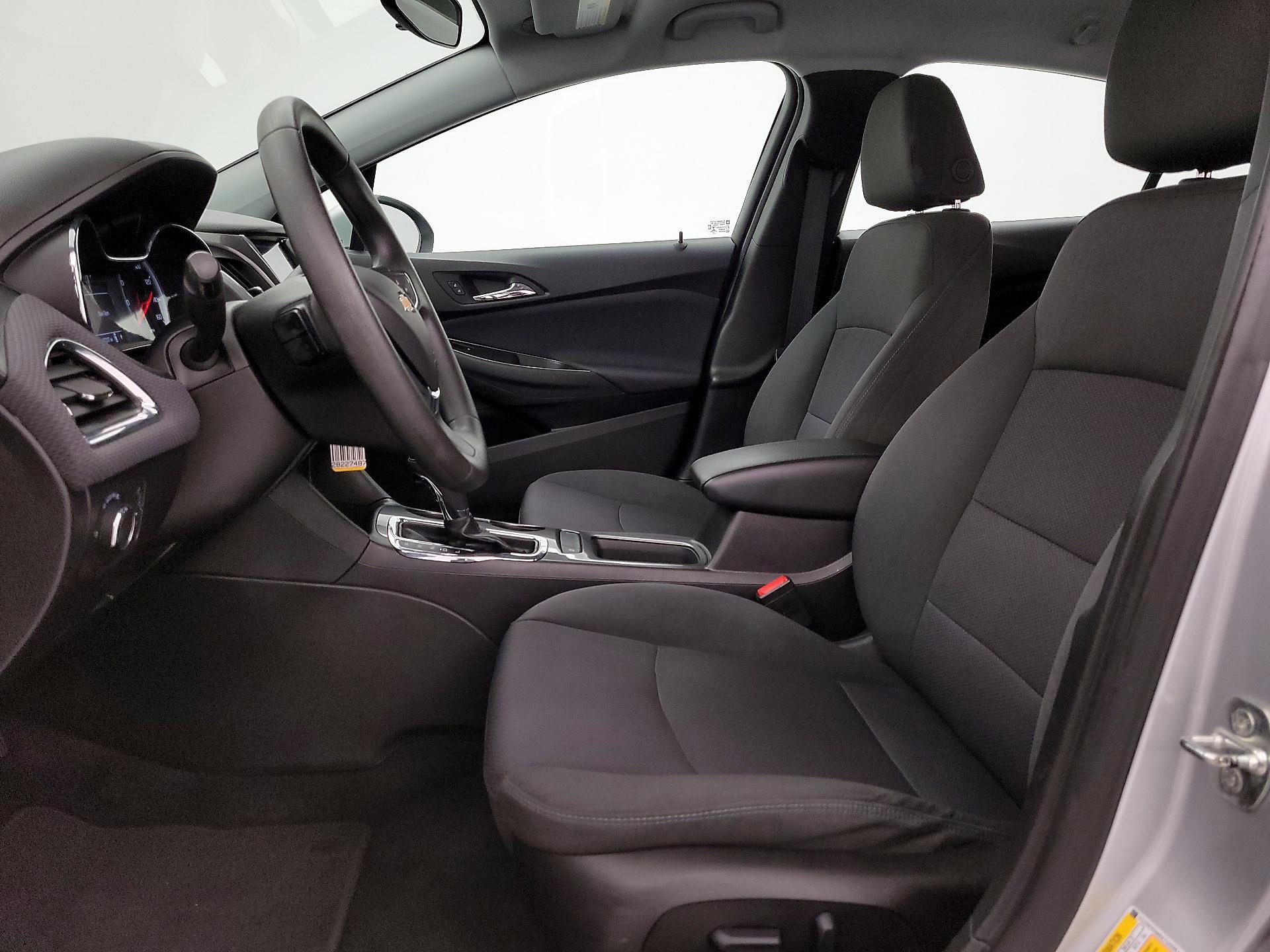 Thumbnail: 2019 Chevrolet Cruze - 11