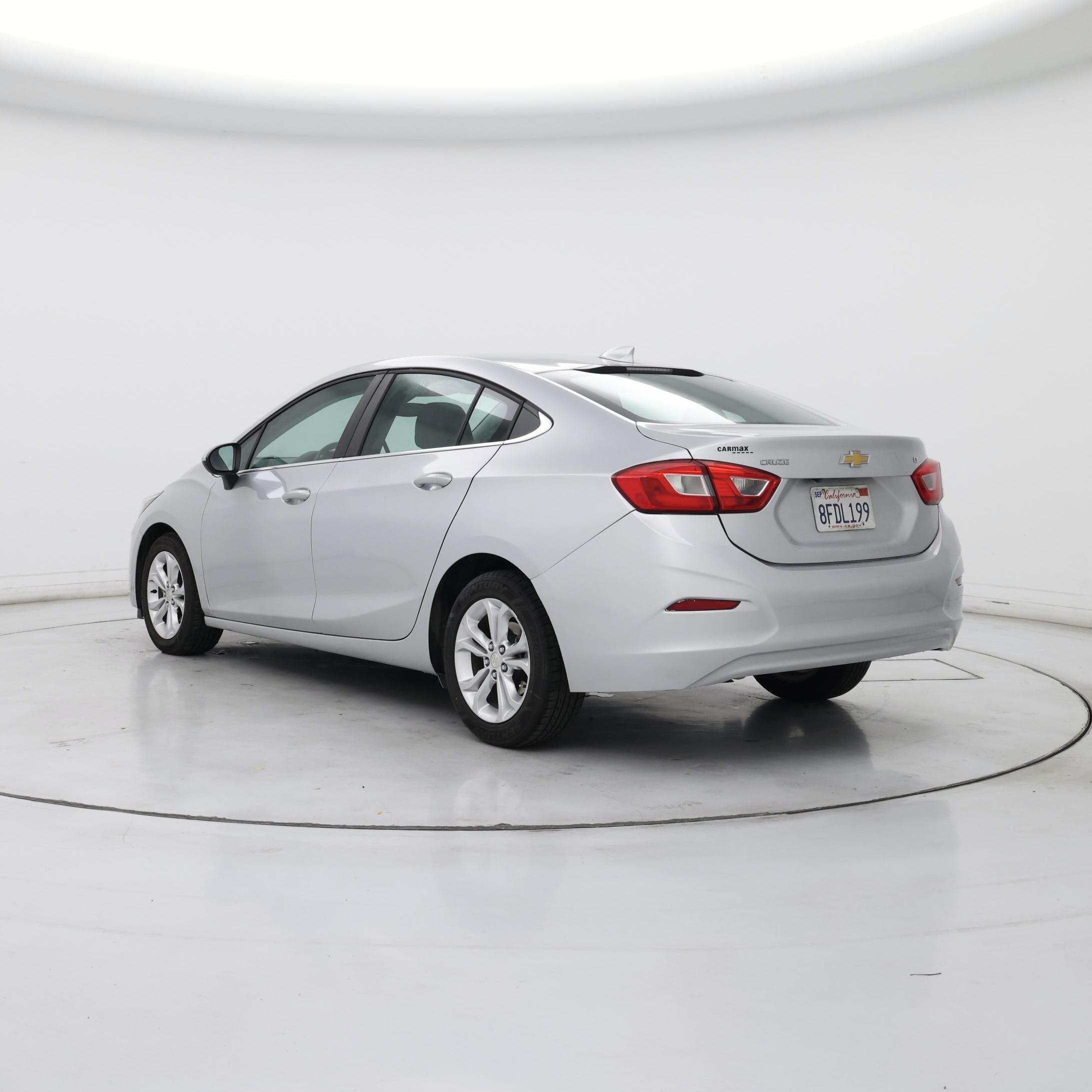 Thumbnail: 2019 Chevrolet Cruze - 2