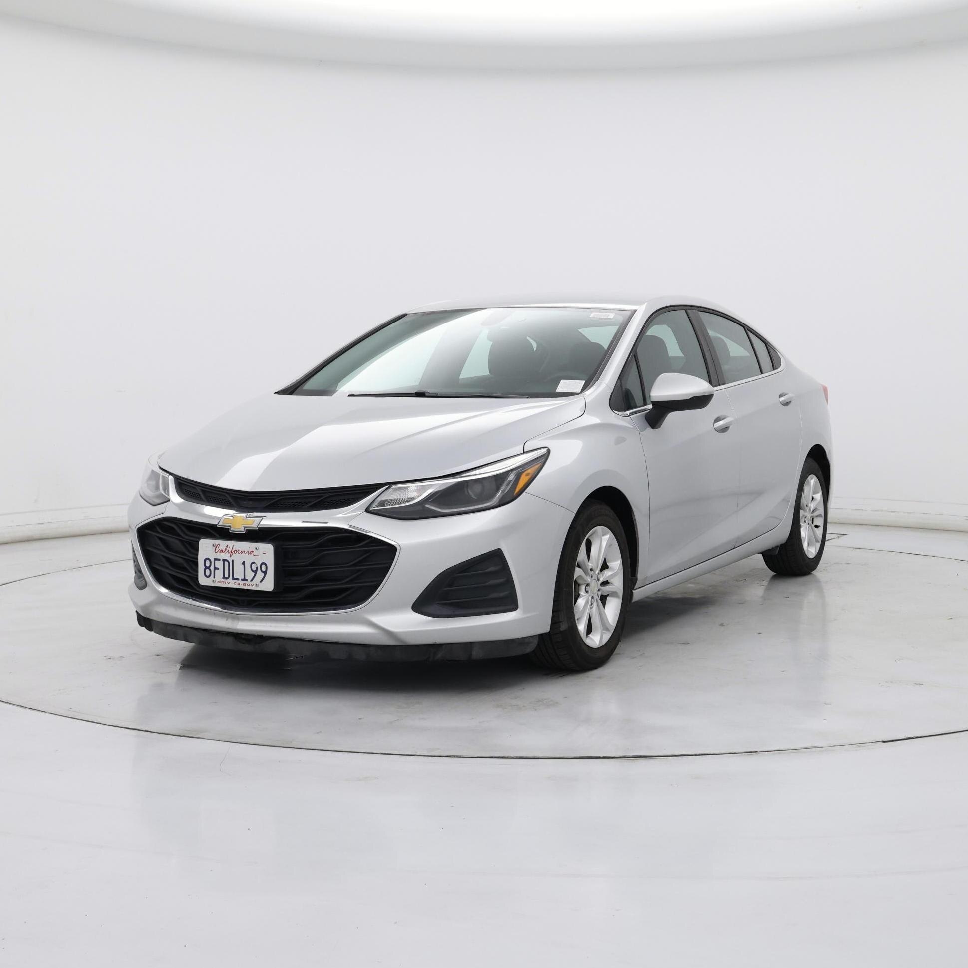 Thumbnail: 2019 Chevrolet Cruze - 4