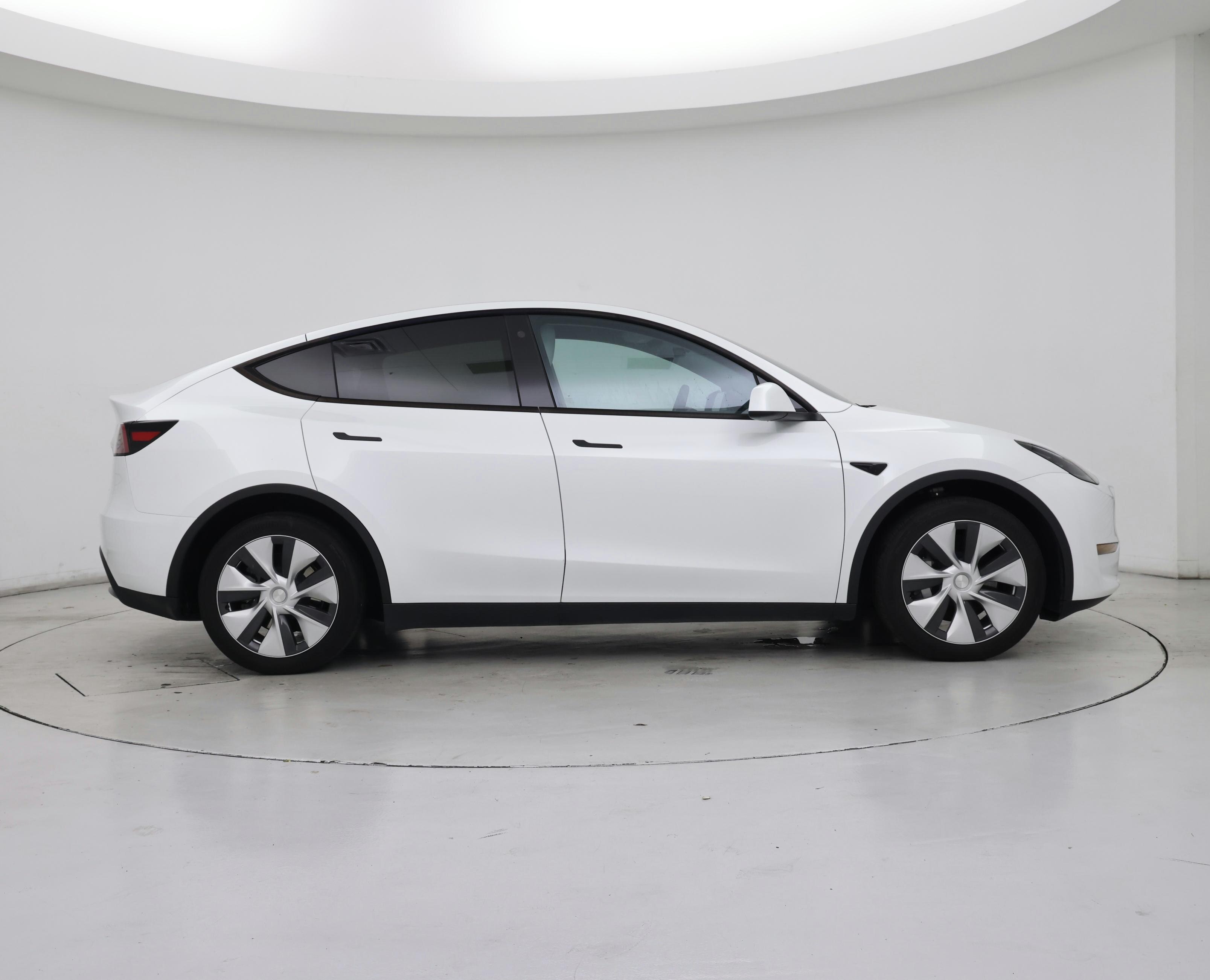 Thumbnail: 2023 Tesla Model Y - 7