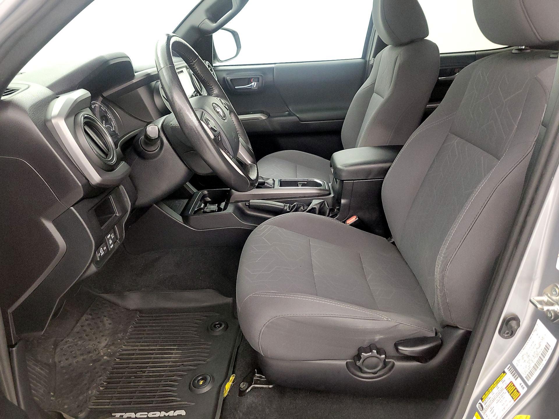 Thumbnail: 2018 Toyota Tacoma - 11