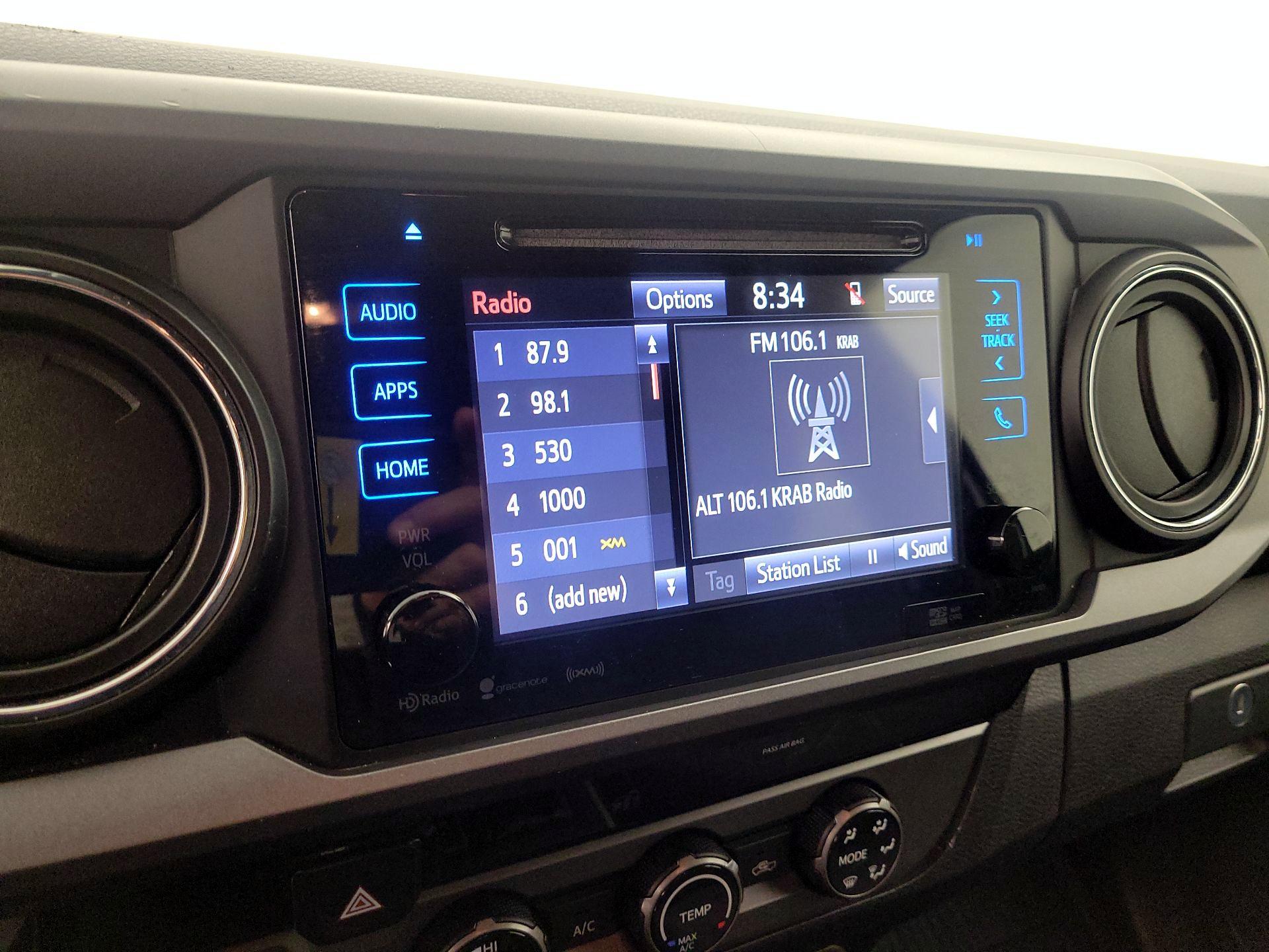 Thumbnail: 2018 Toyota Tacoma - 15