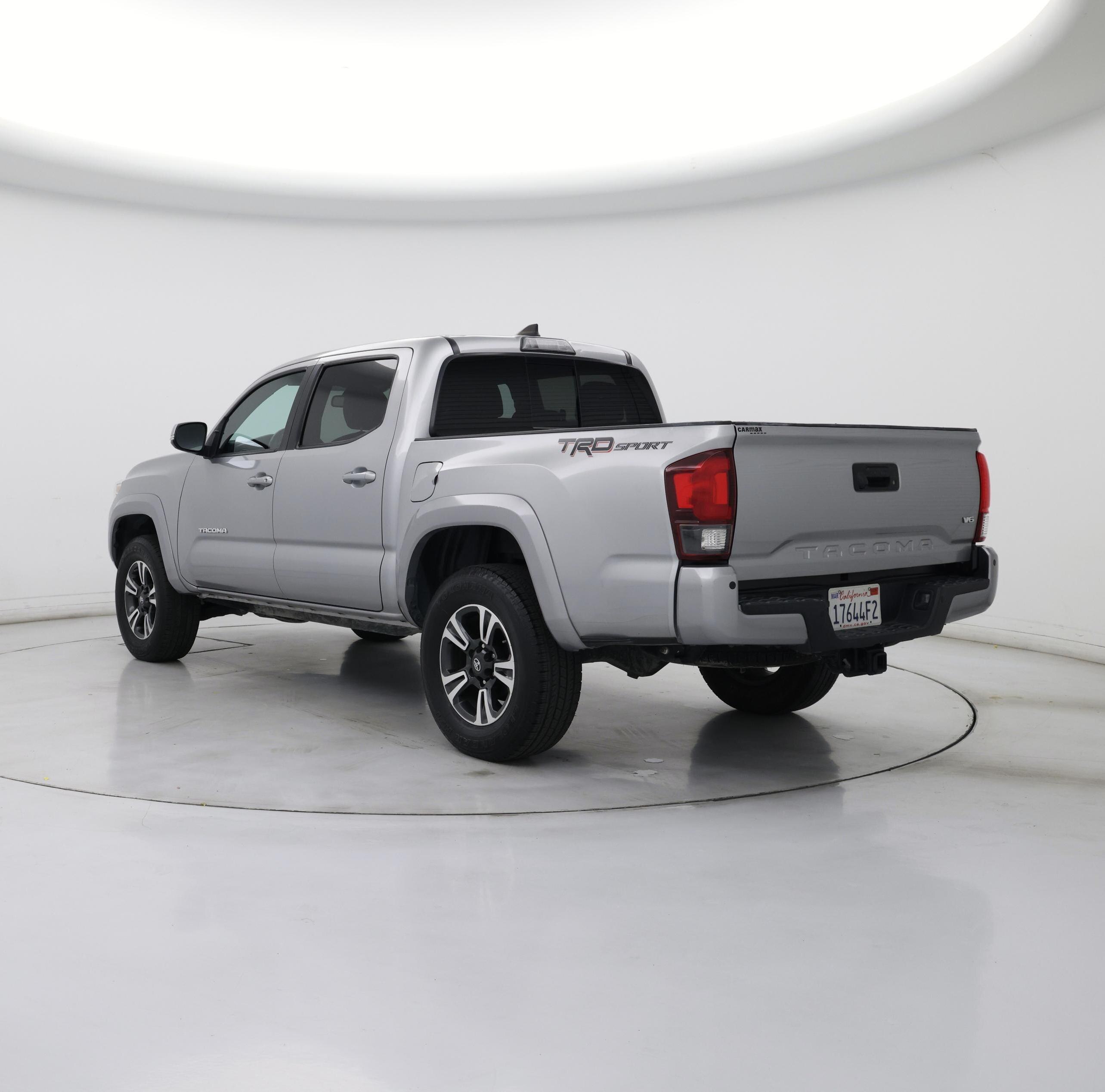 Thumbnail: 2018 Toyota Tacoma - 2