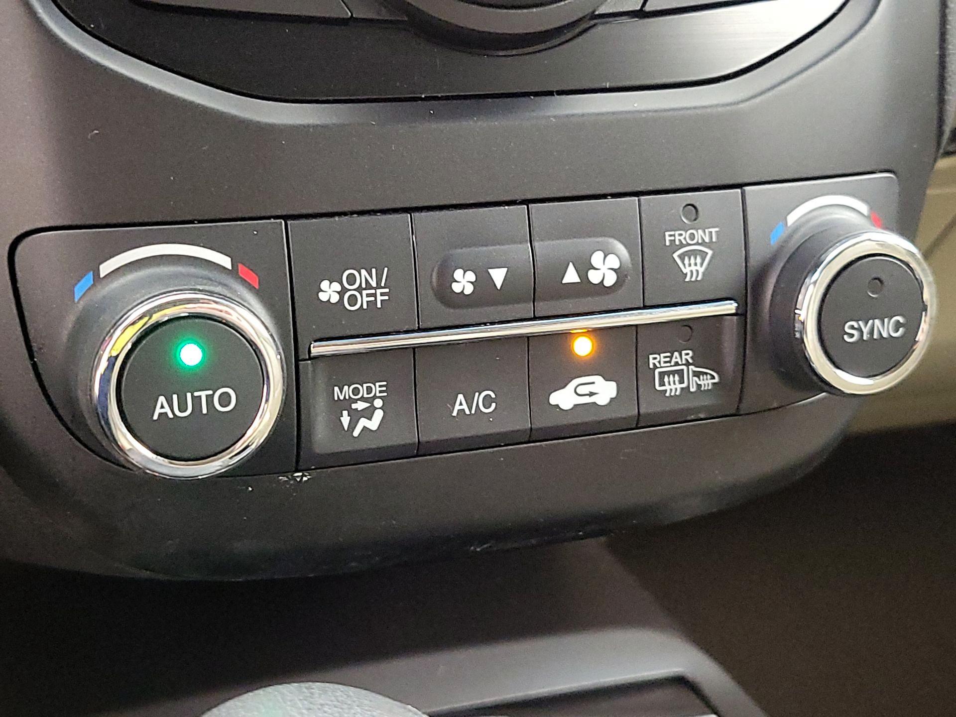 Thumbnail: 2015 Acura RDX - 17