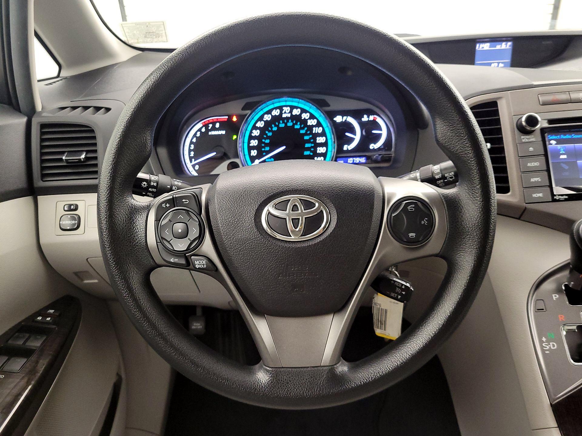 Thumbnail: 2015 Toyota Venza - 10