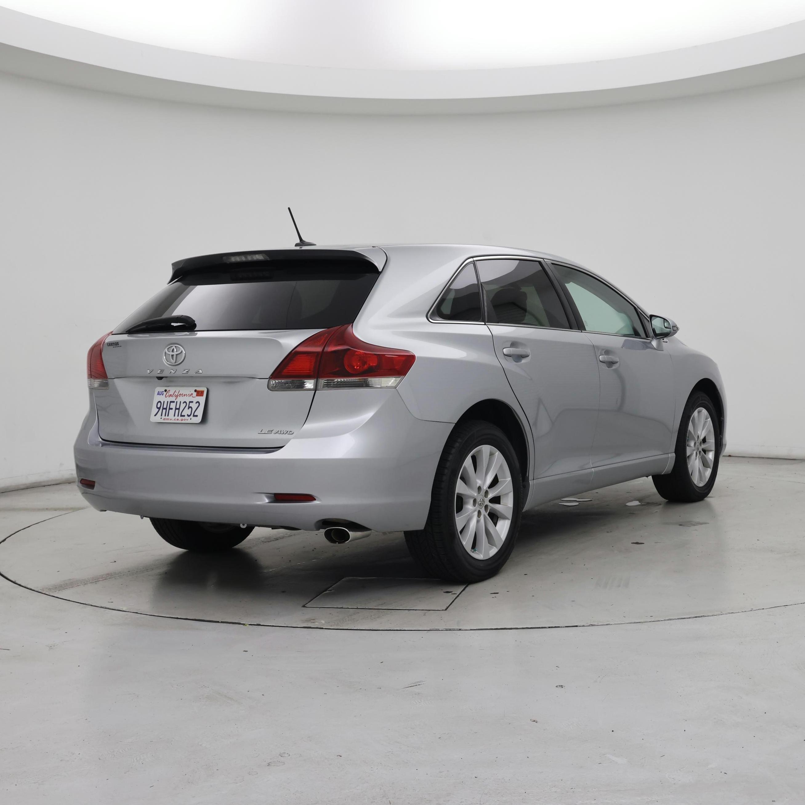 Thumbnail: 2015 Toyota Venza - 8