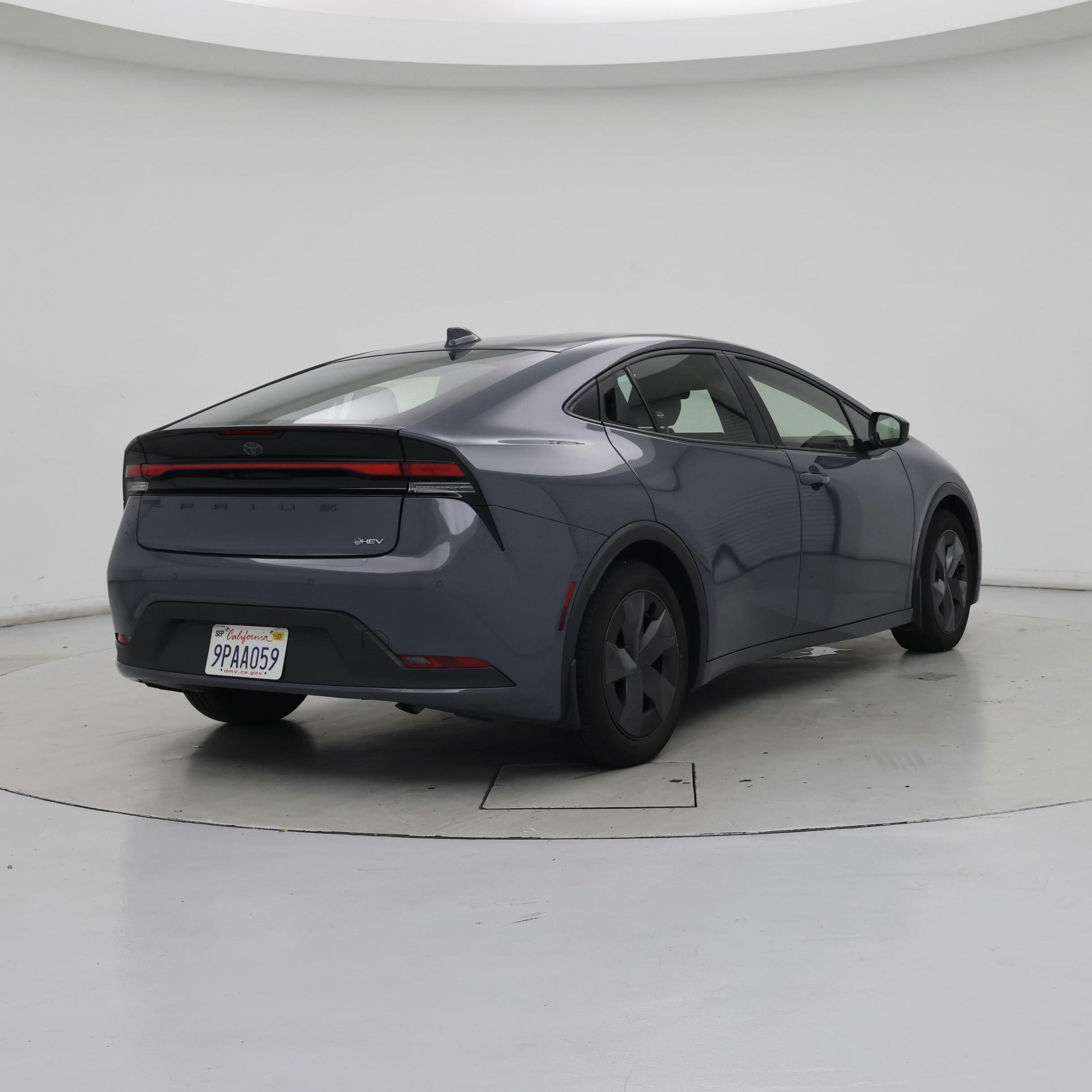 Thumbnail: 2024 Toyota Prius - 8