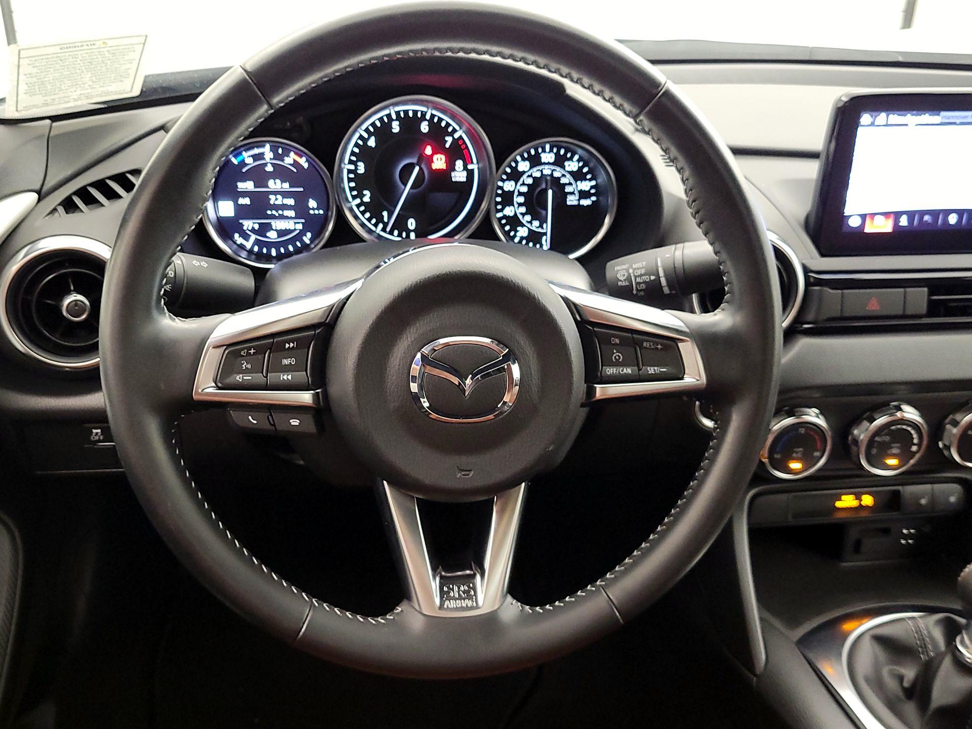 Thumbnail: 2022 Mazda MX-5 Miata - 10